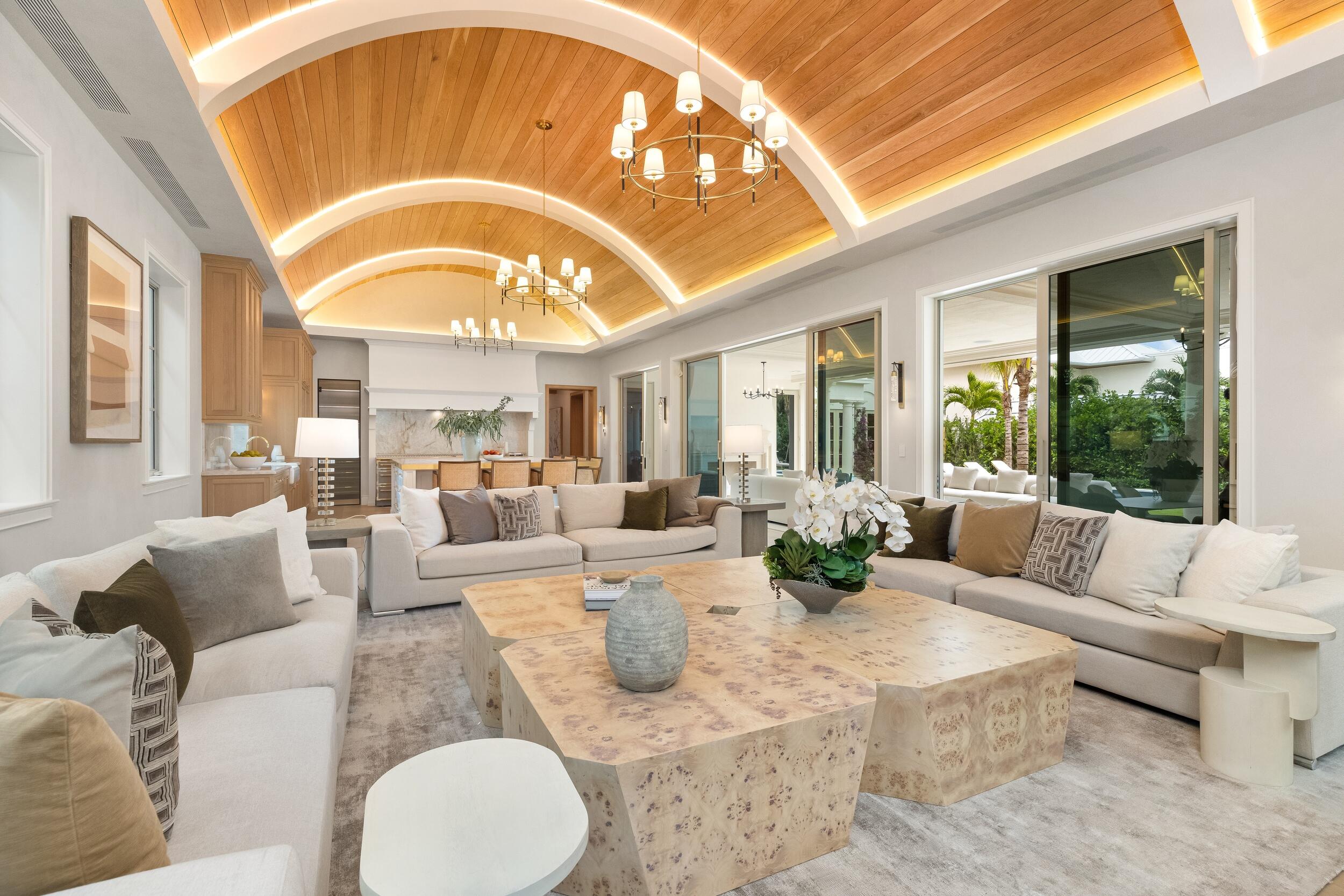 BEACH SHORES - Residential