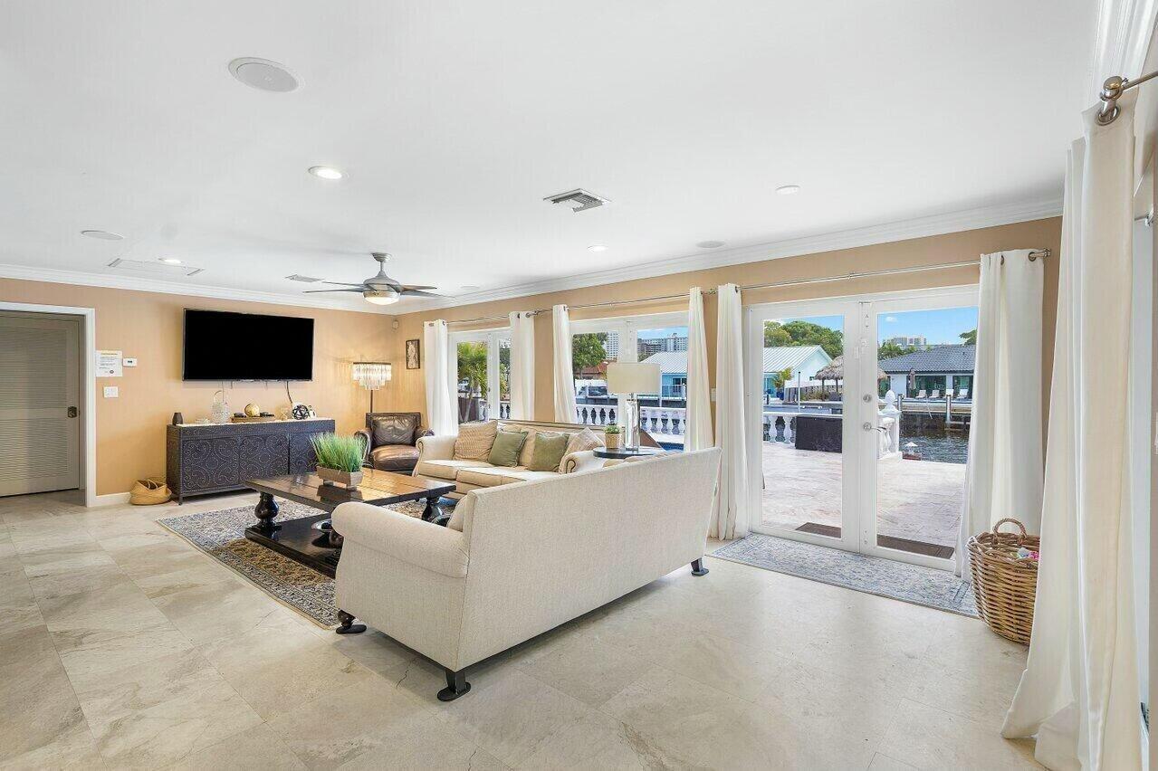 BERMUDA RIVIERA - Residential