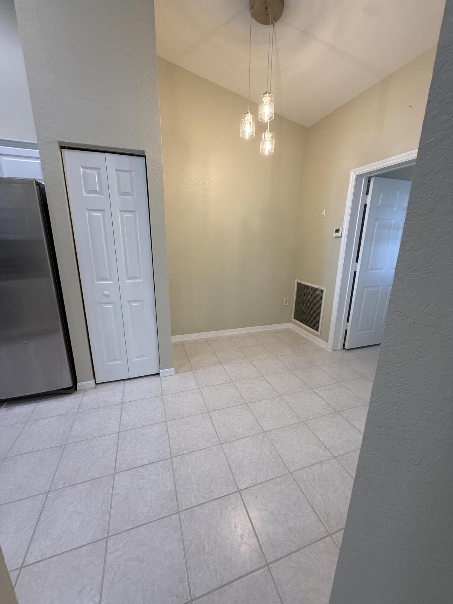REGENCY HOMES AT SUNRISE - Residential Lease