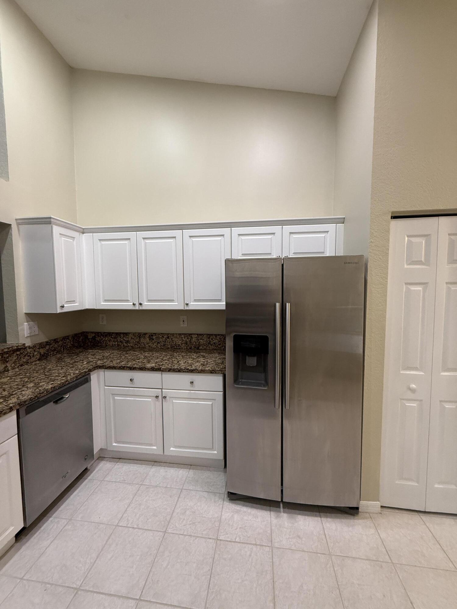 REGENCY HOMES AT SUNRISE - Residential Lease