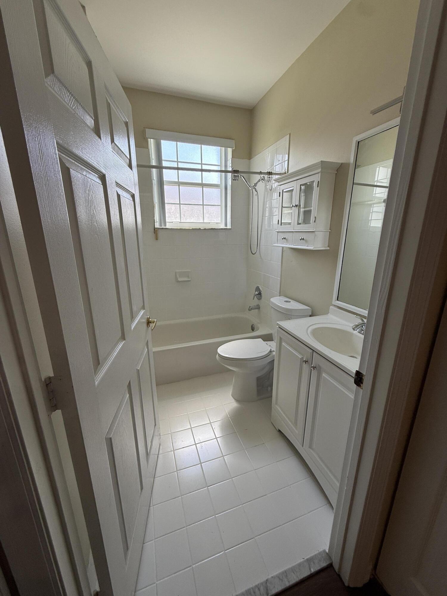 REGENCY HOMES AT SUNRISE - Residential Lease
