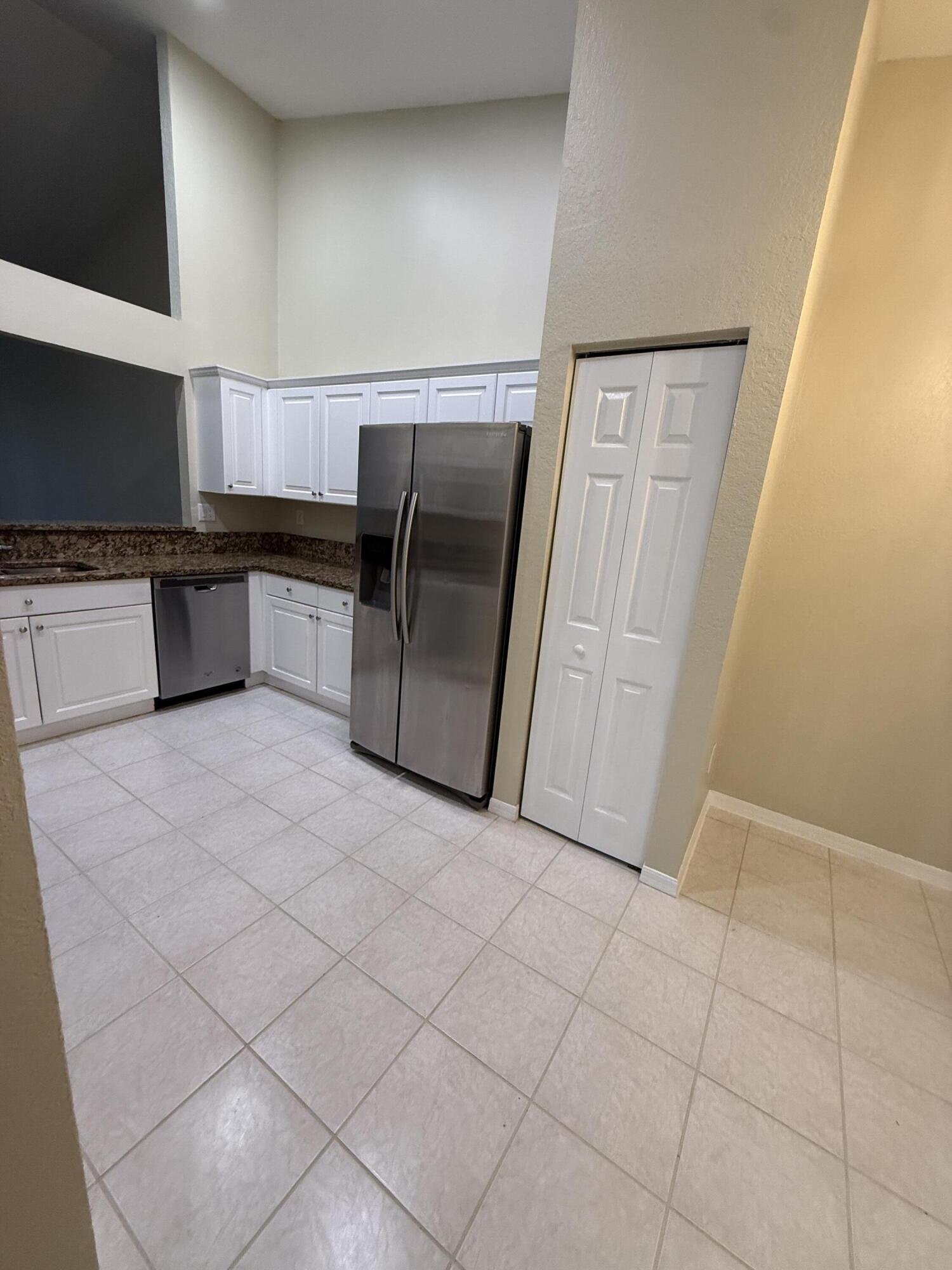 REGENCY HOMES AT SUNRISE - Residential Lease
