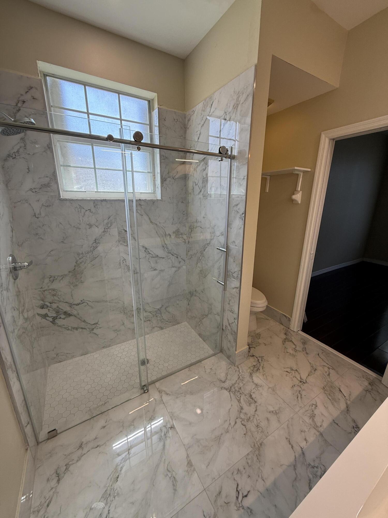 REGENCY HOMES AT SUNRISE - Residential Lease