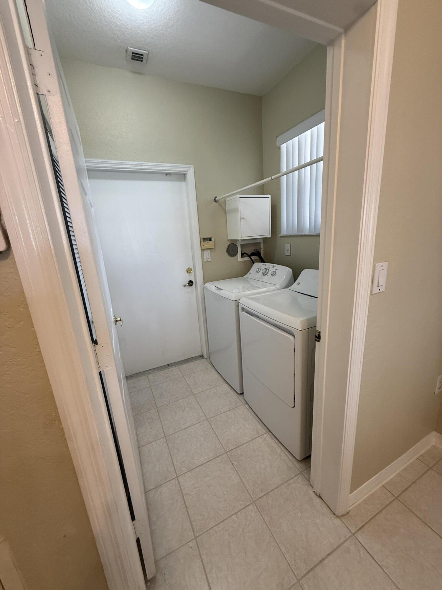 REGENCY HOMES AT SUNRISE - Residential Lease