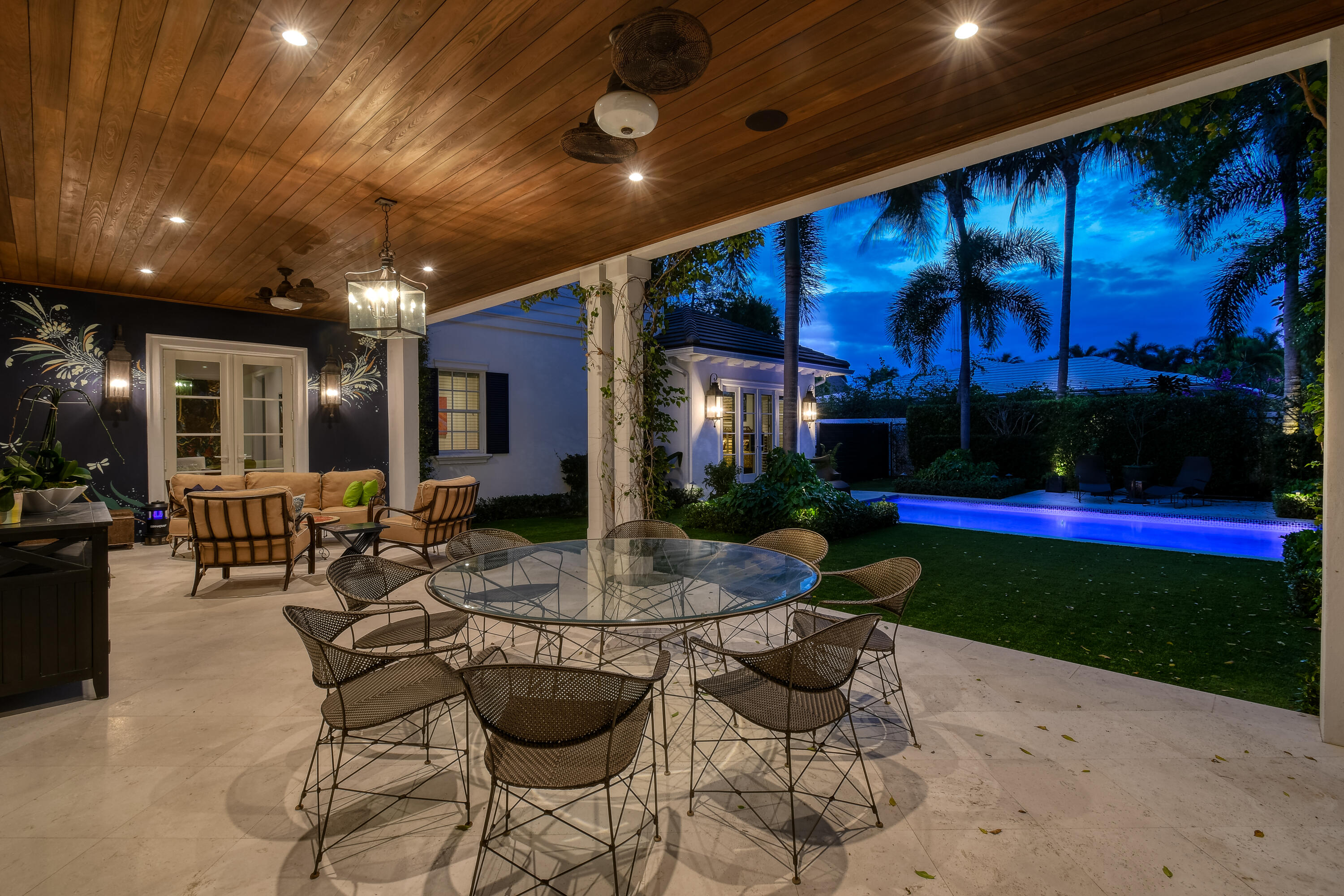 RUSSLYN EXTENSION - Residential