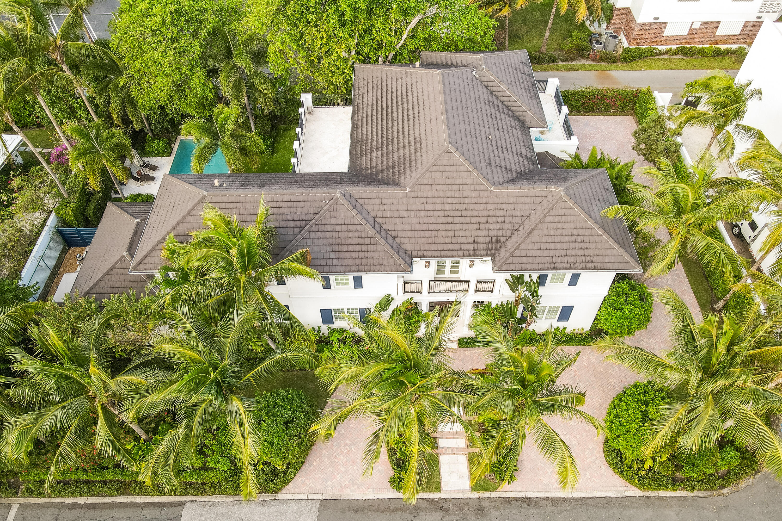 RUSSLYN EXTENSION - Residential