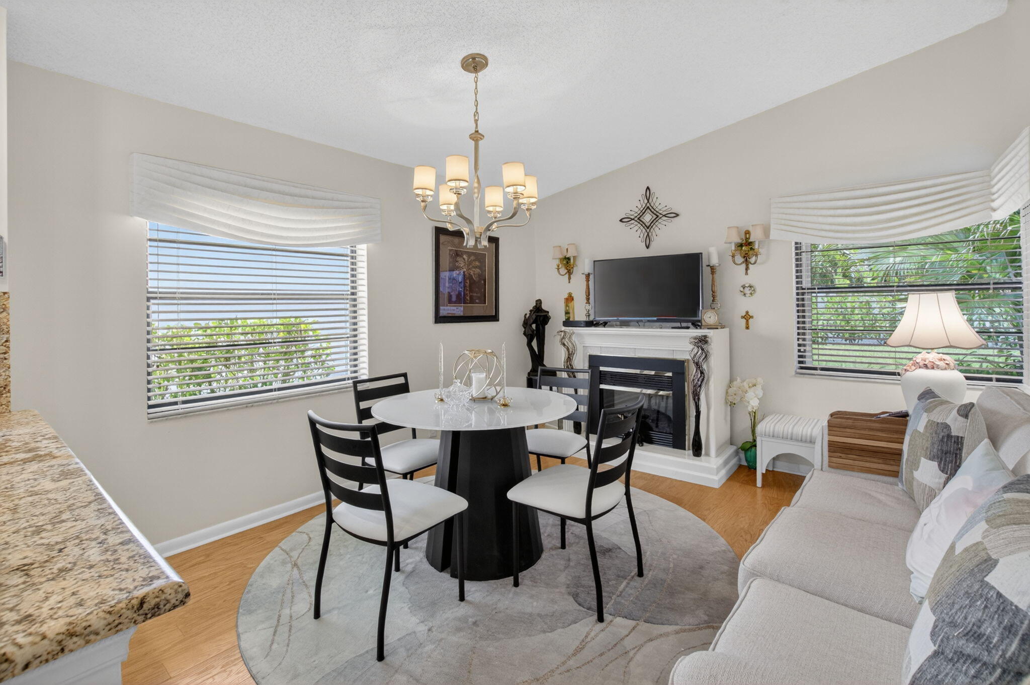WINDWARD PALM BEACH - Residential