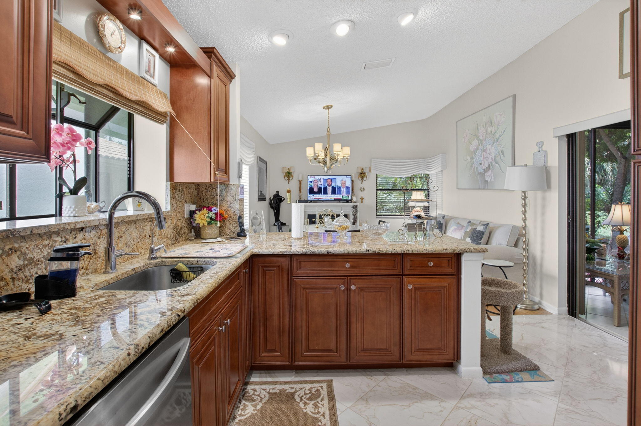 WINDWARD PALM BEACH - Residential