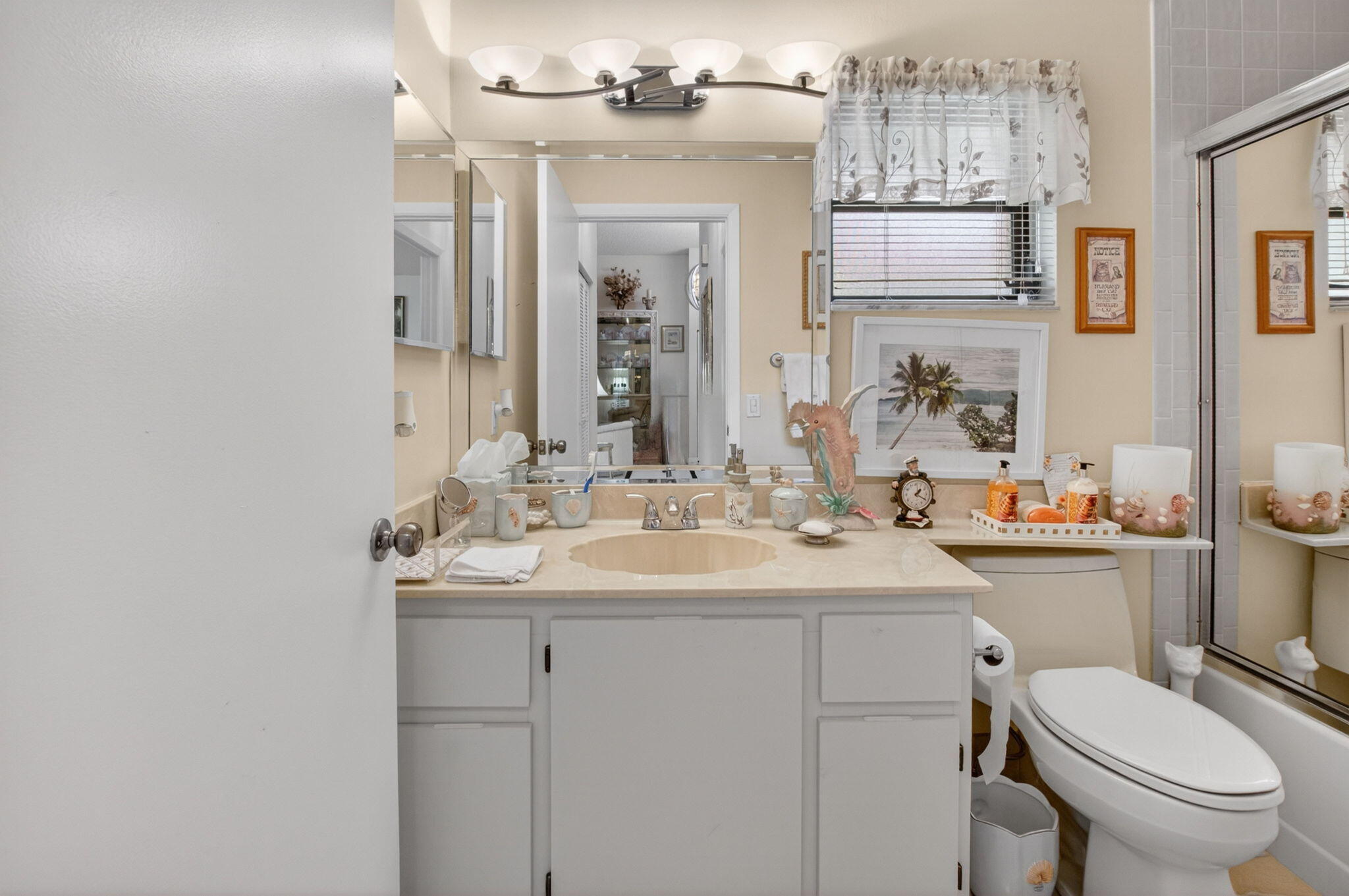 WINDWARD PALM BEACH - Residential