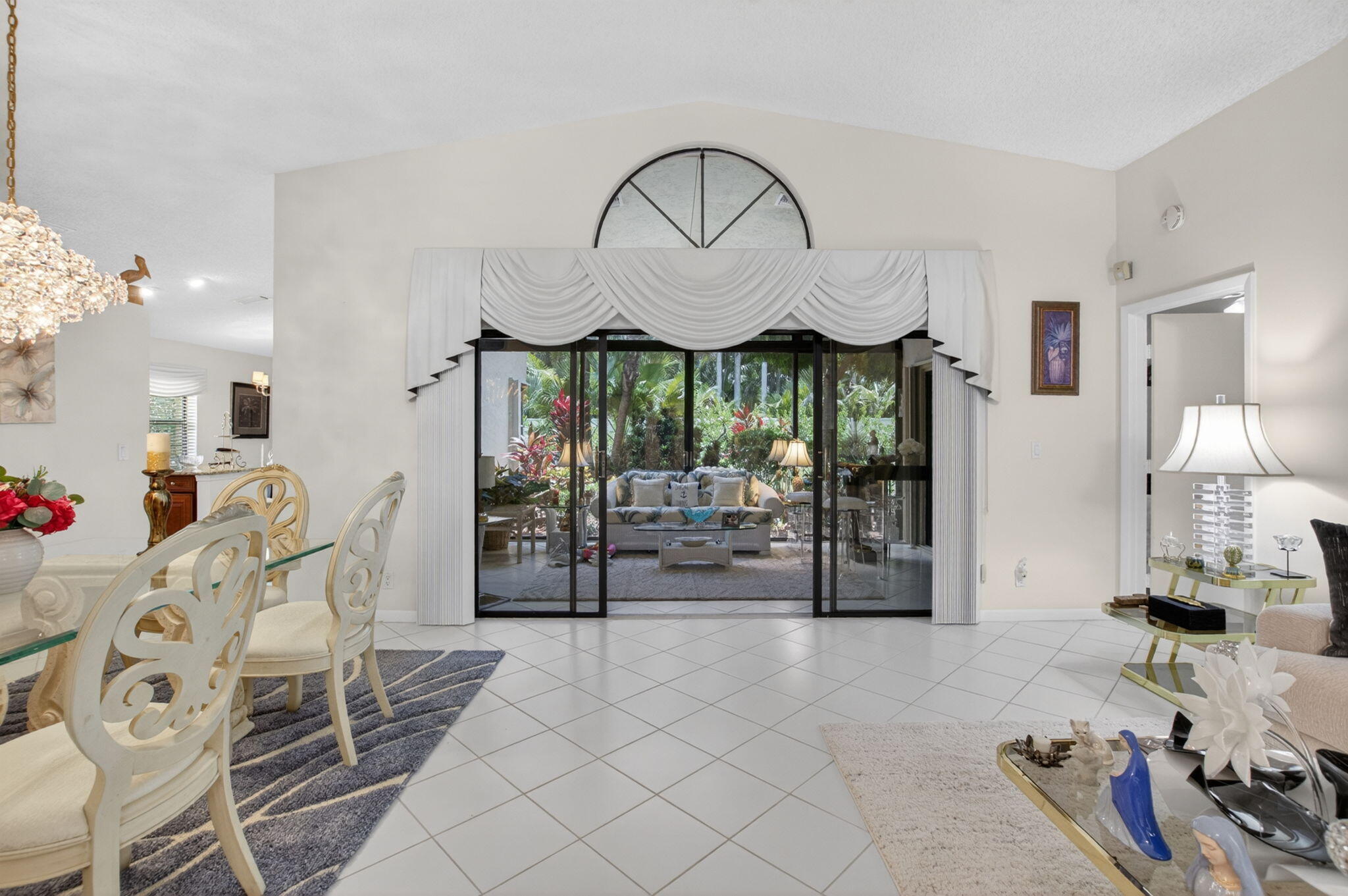WINDWARD PALM BEACH - Residential