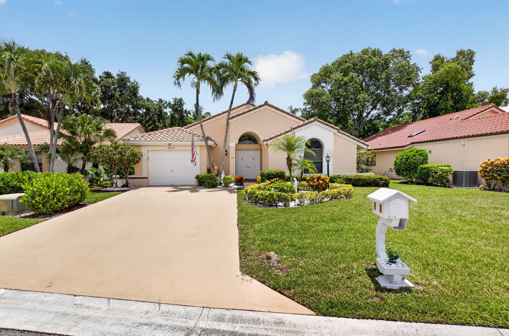 WINDWARD PALM BEACH - Residential