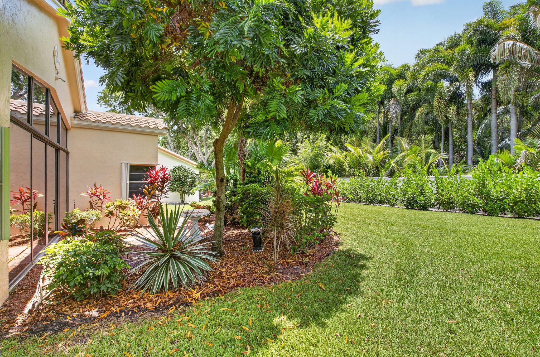 WINDWARD PALM BEACH - Residential