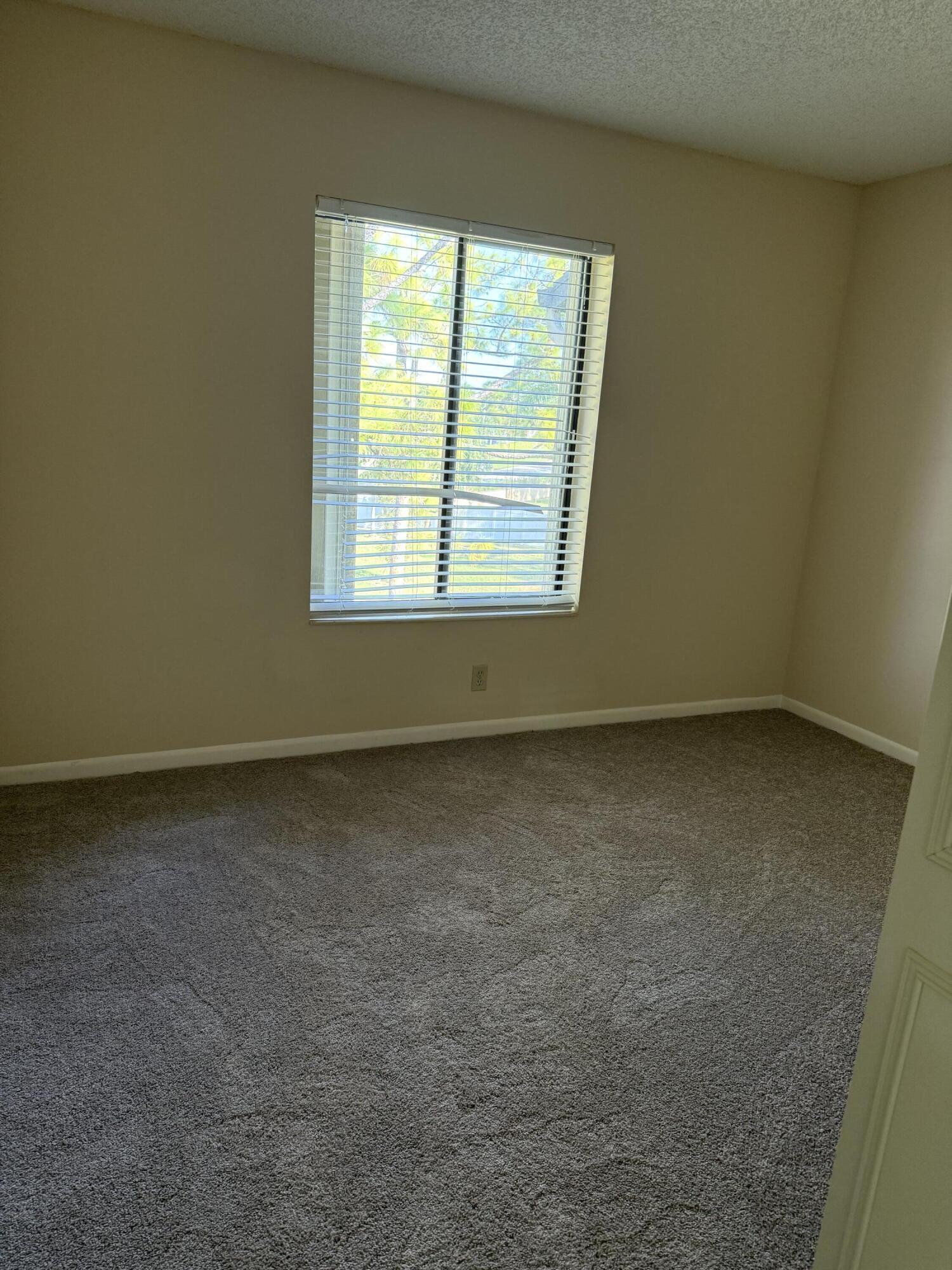 PINE RIDGE NORTH VILLAGE III CONDO - Residential