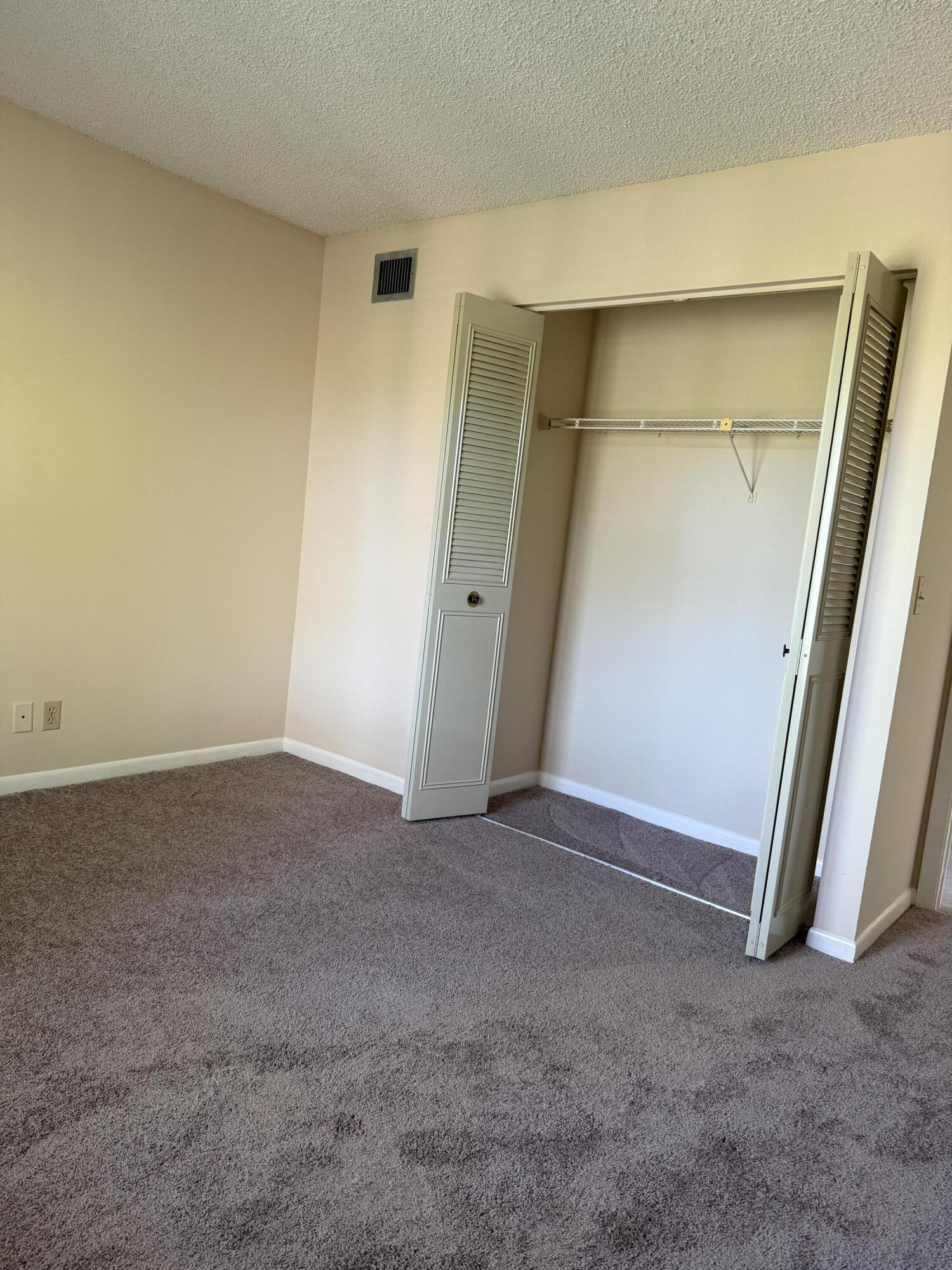 PINE RIDGE NORTH VILLAGE III CONDO - Residential