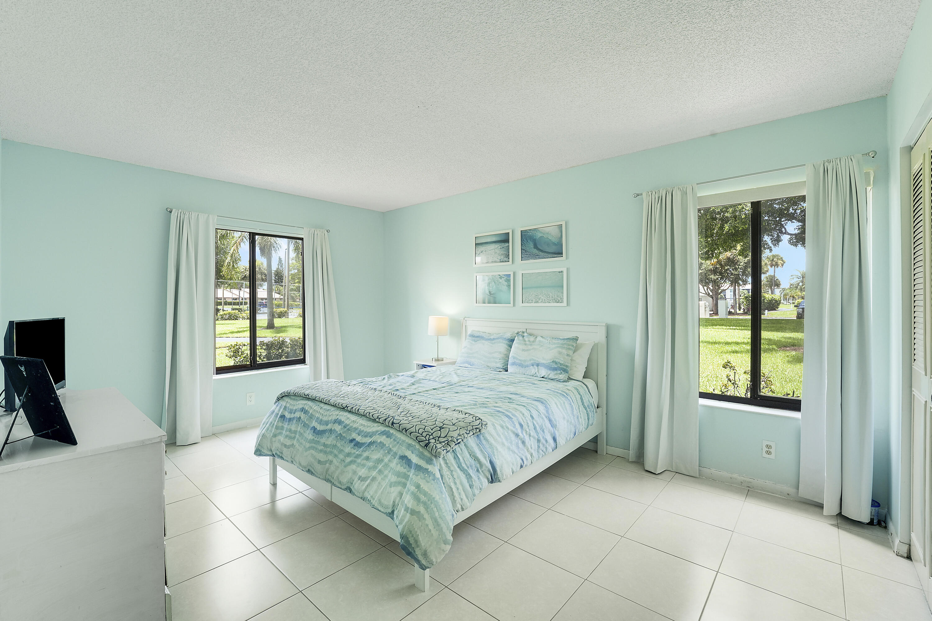 PALM CLUB VILLAGE II CONDO - Residential