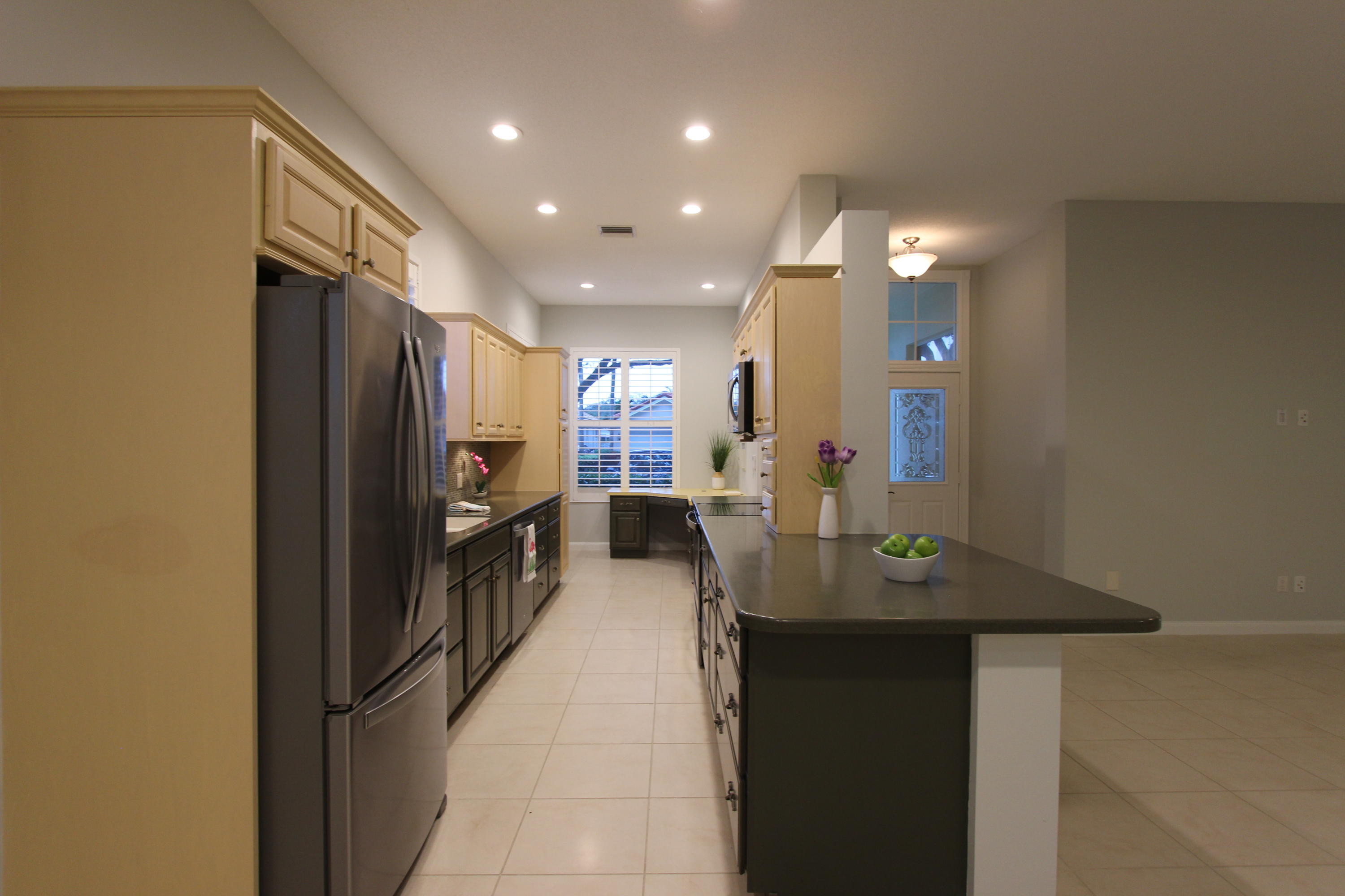 HAMPTONS AT MAPLEWOOD - Residential Lease