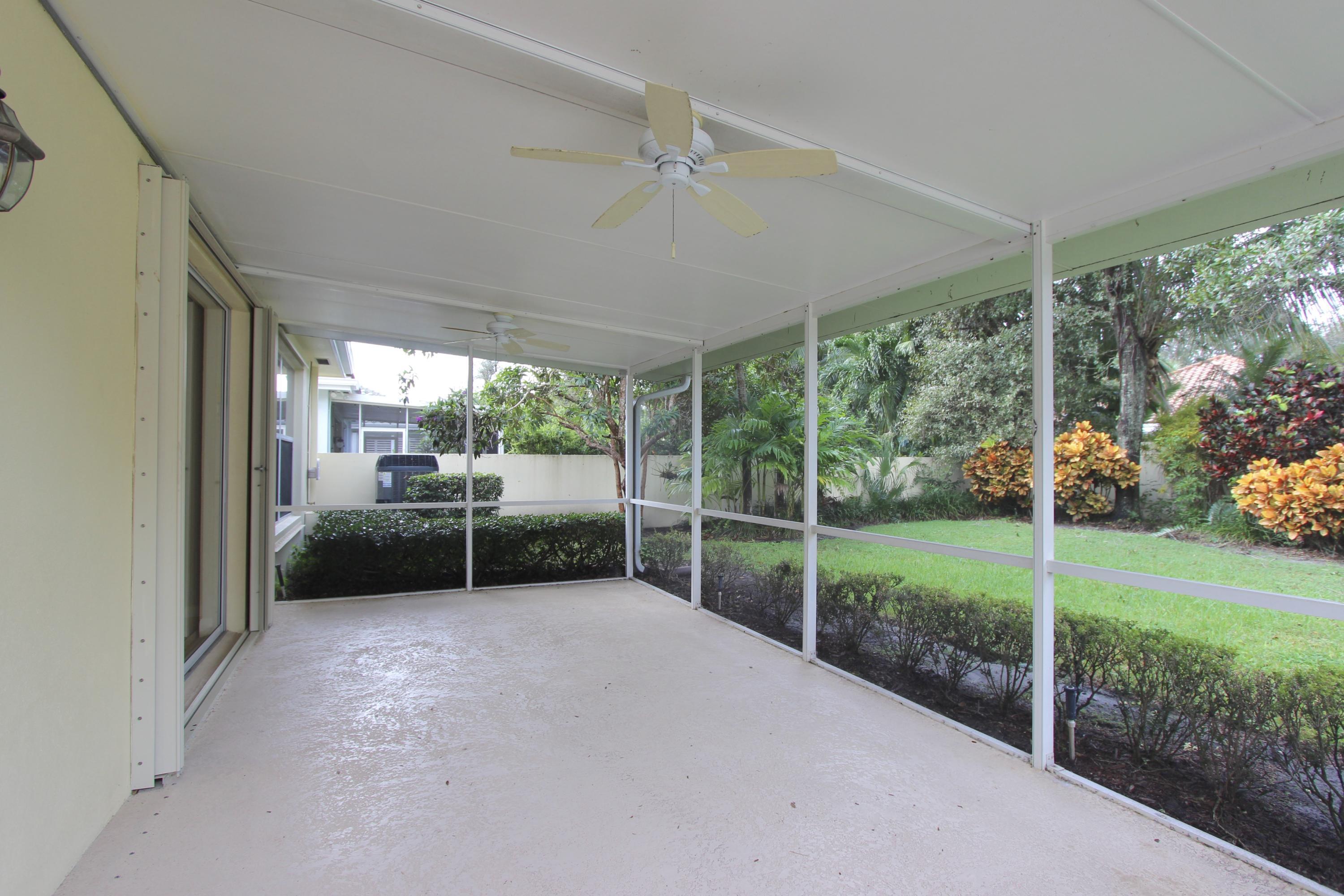 HAMPTONS AT MAPLEWOOD - Residential Lease