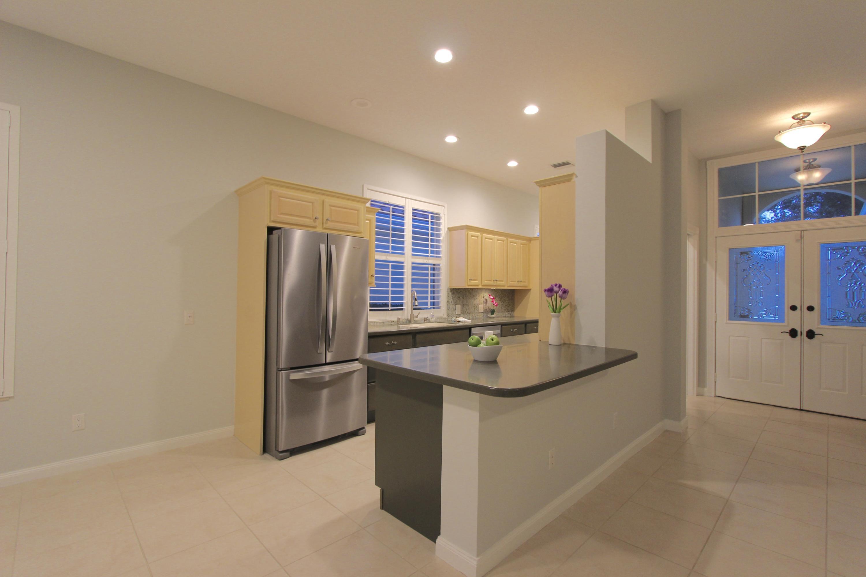 HAMPTONS AT MAPLEWOOD - Residential Lease