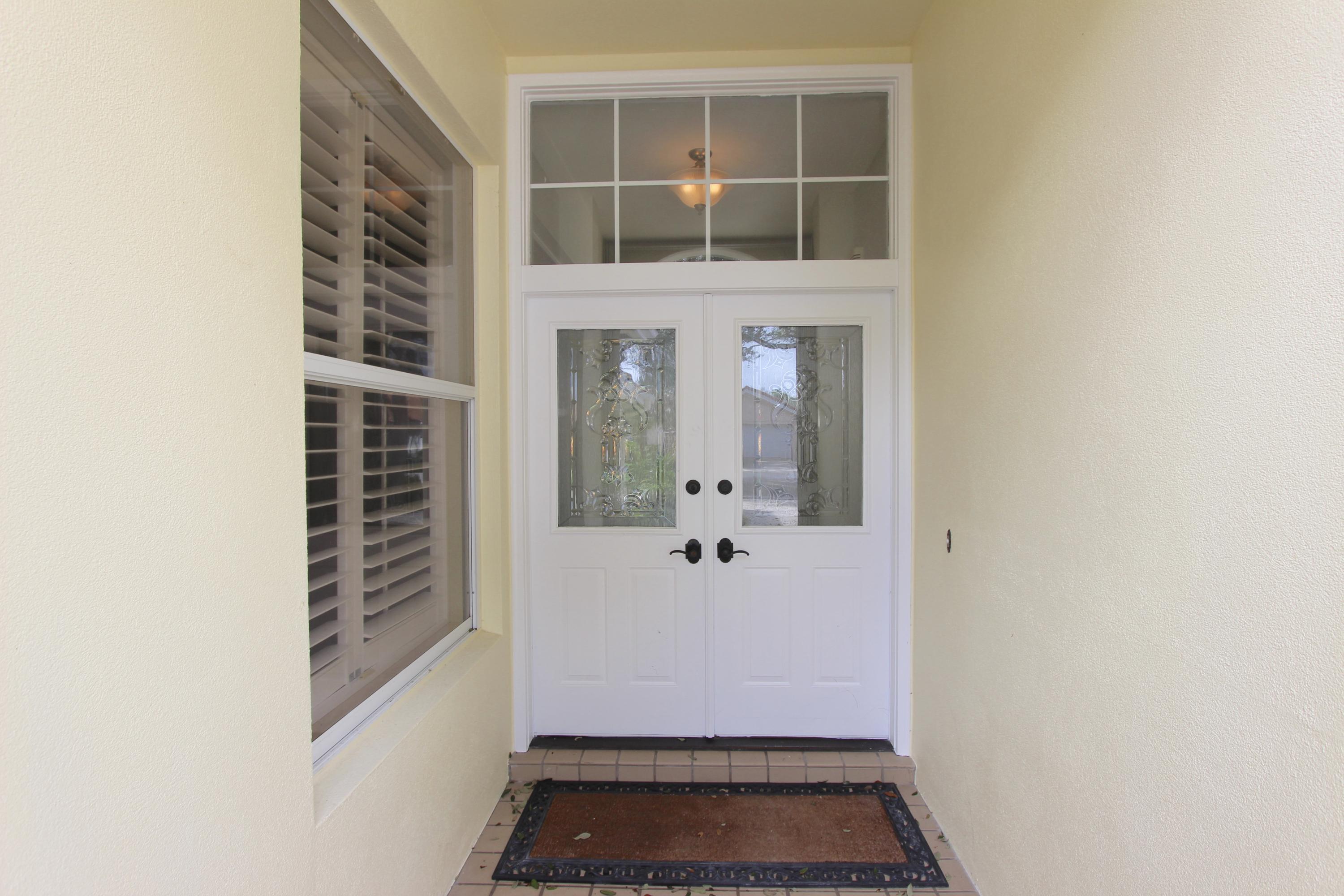 HAMPTONS AT MAPLEWOOD - Residential Lease