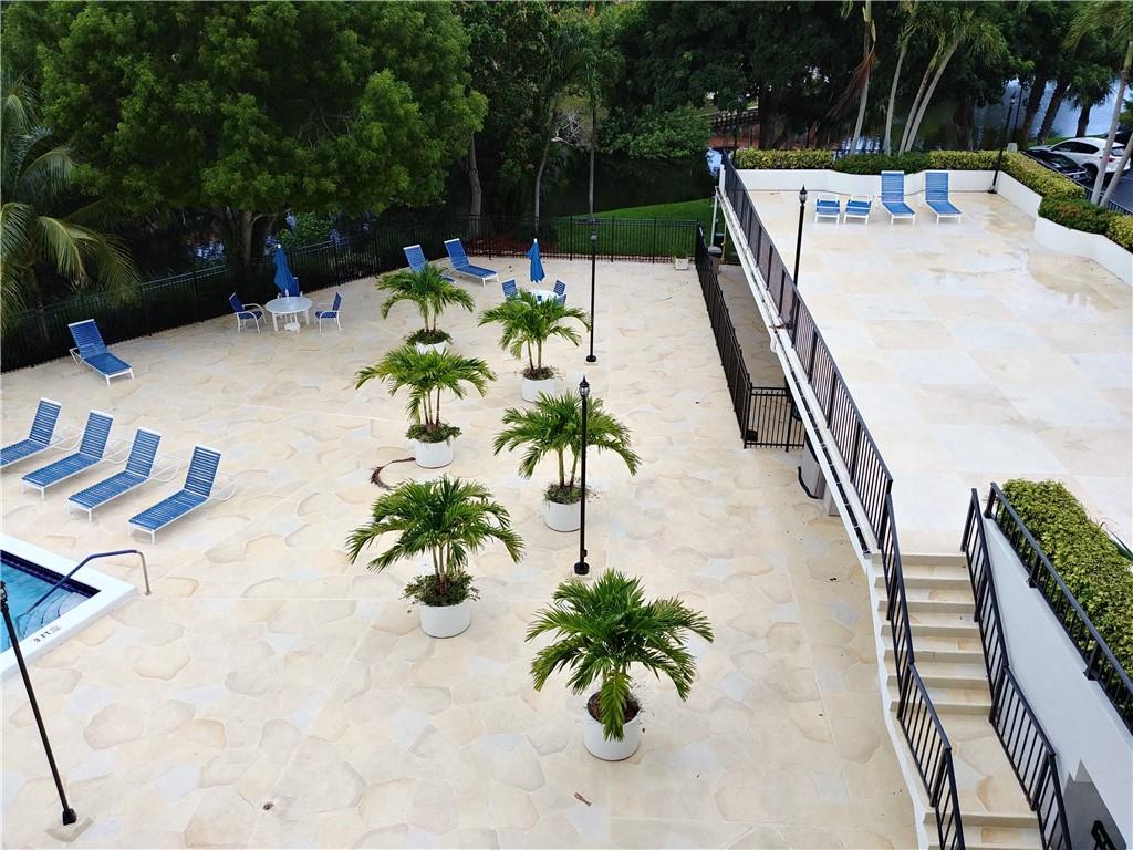 Drake Tower Condominium - Residential
