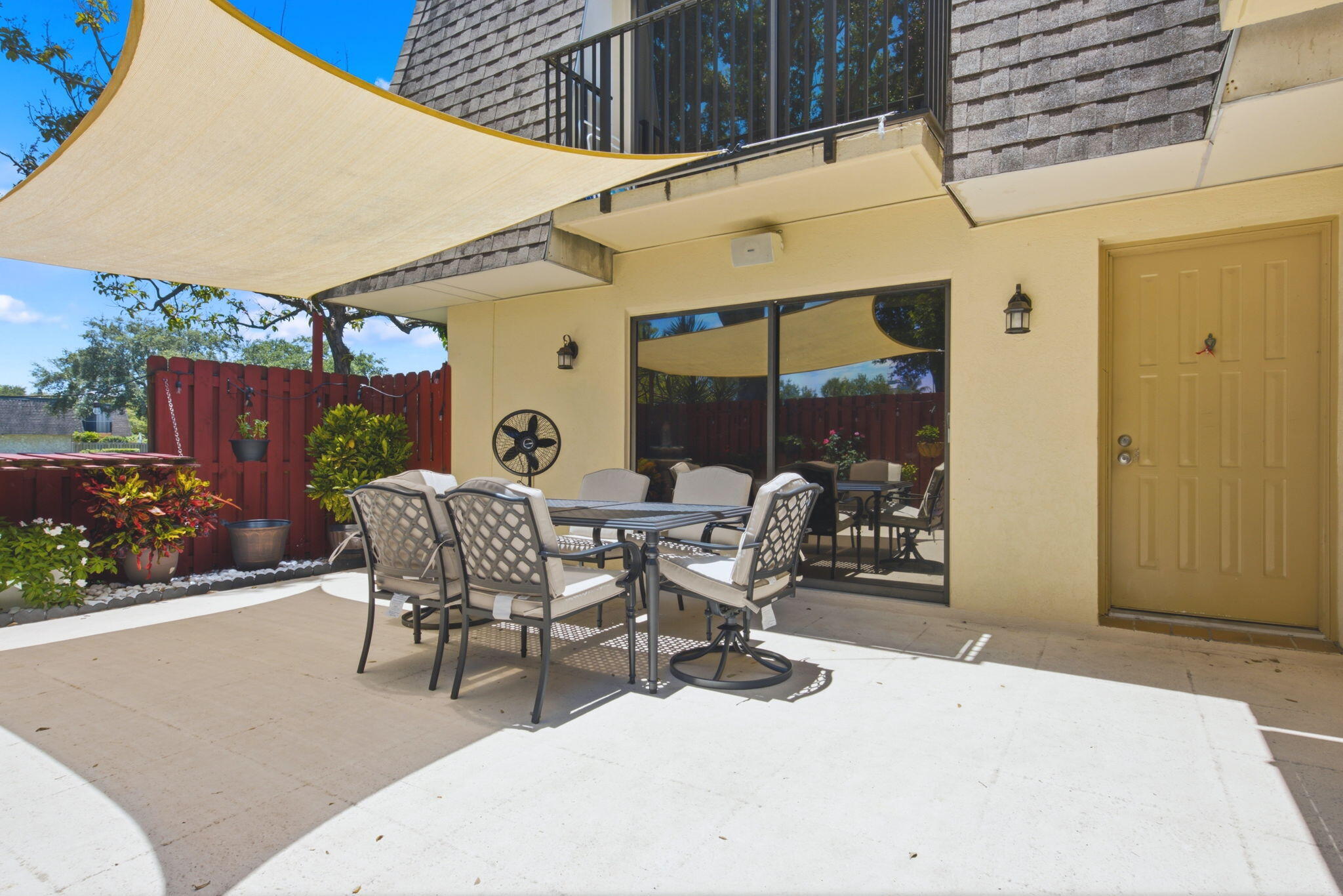 DELRAY OAKS WEST CONDO - Residential