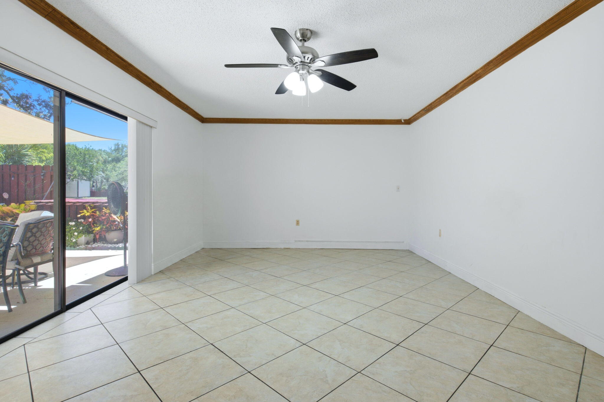 DELRAY OAKS WEST CONDO - Residential