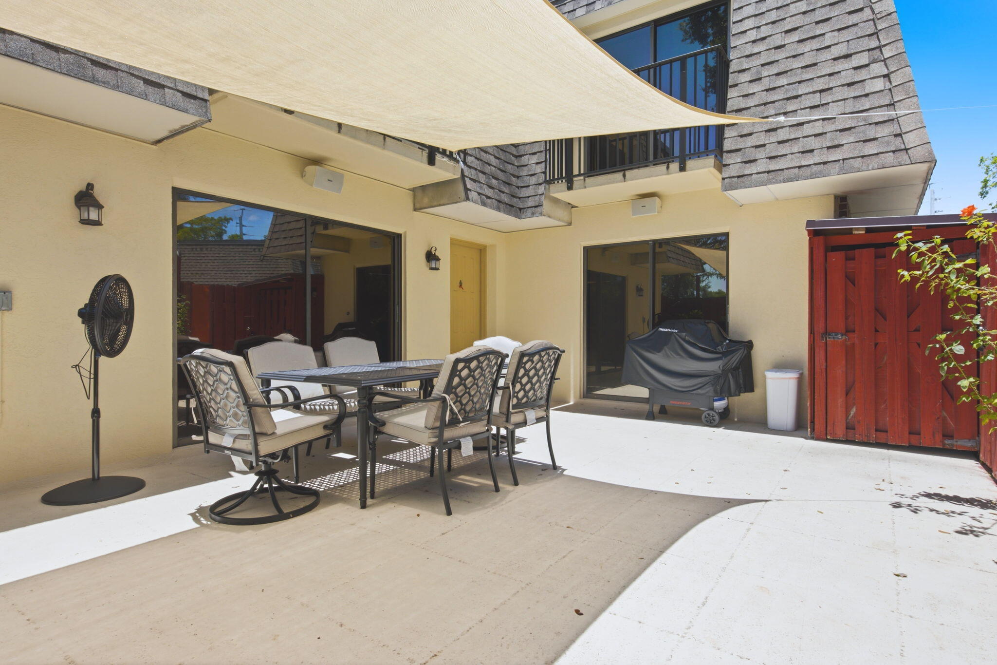 DELRAY OAKS WEST CONDO - Residential