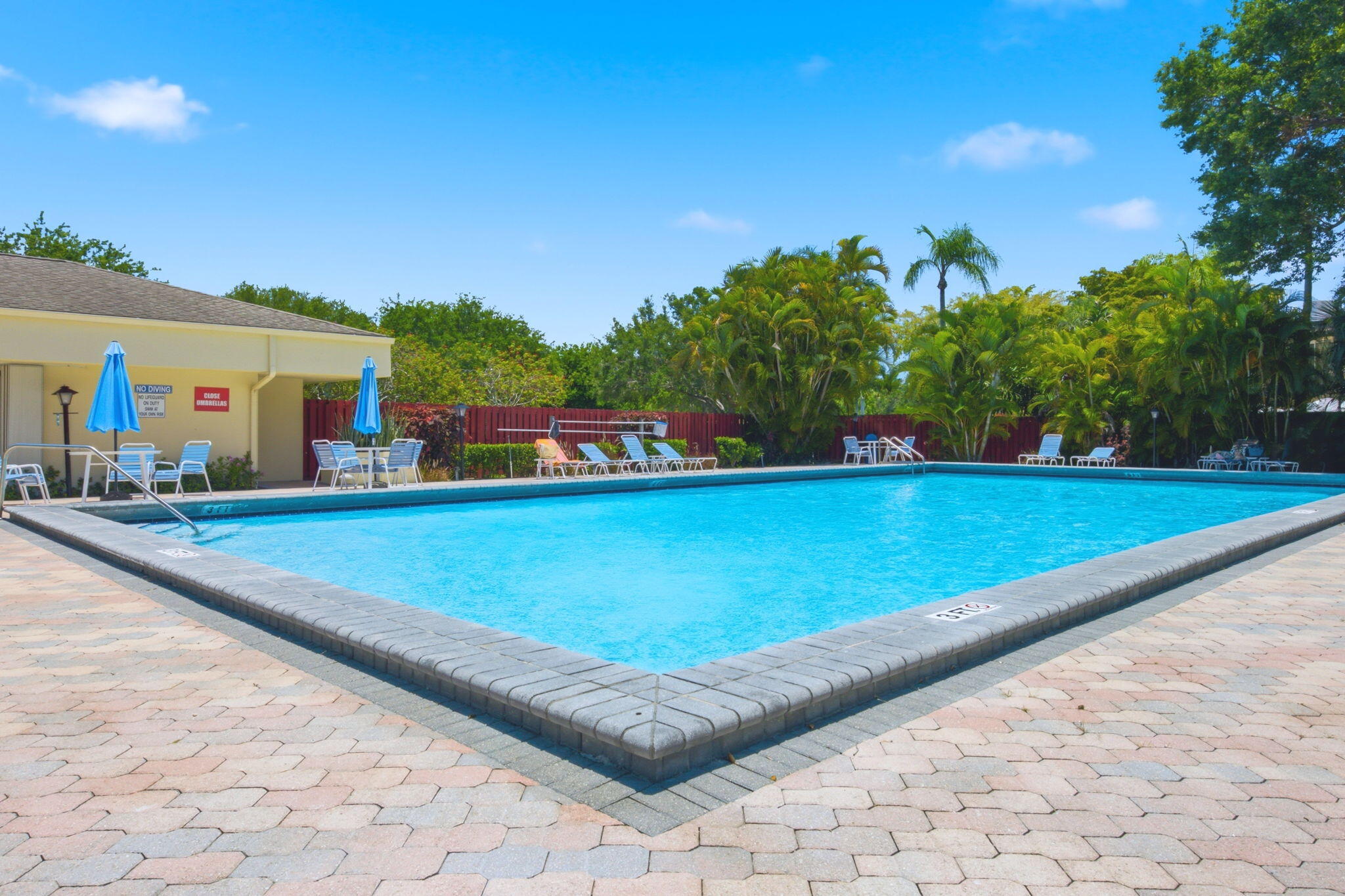 DELRAY OAKS WEST CONDO - Residential