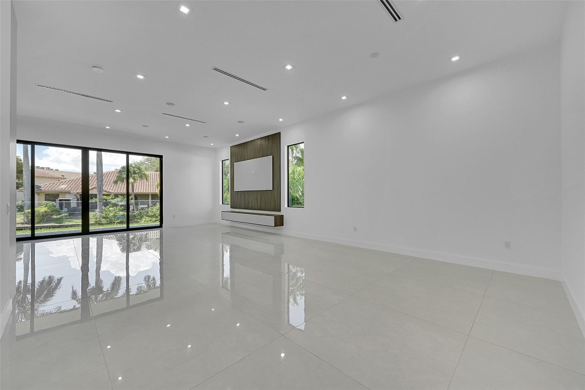 Curva Del Rio Add 35-44 B - Residential