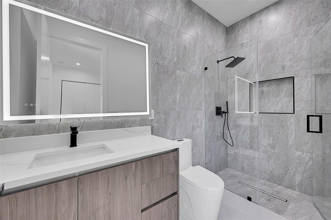 Curva Del Rio Add 35-44 B - Residential