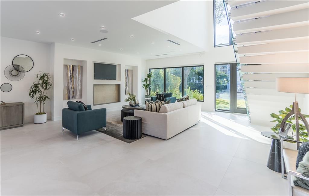 LAUDERDALE HARBORS SEC A - Residential