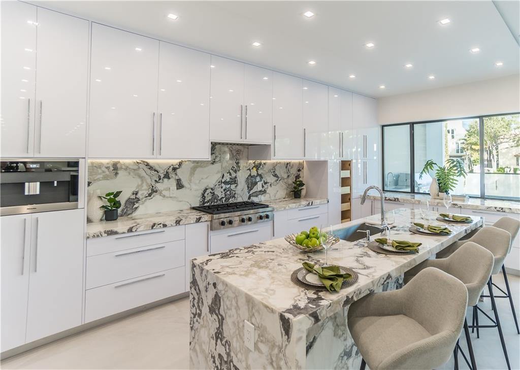 LAUDERDALE HARBORS SEC A - Residential