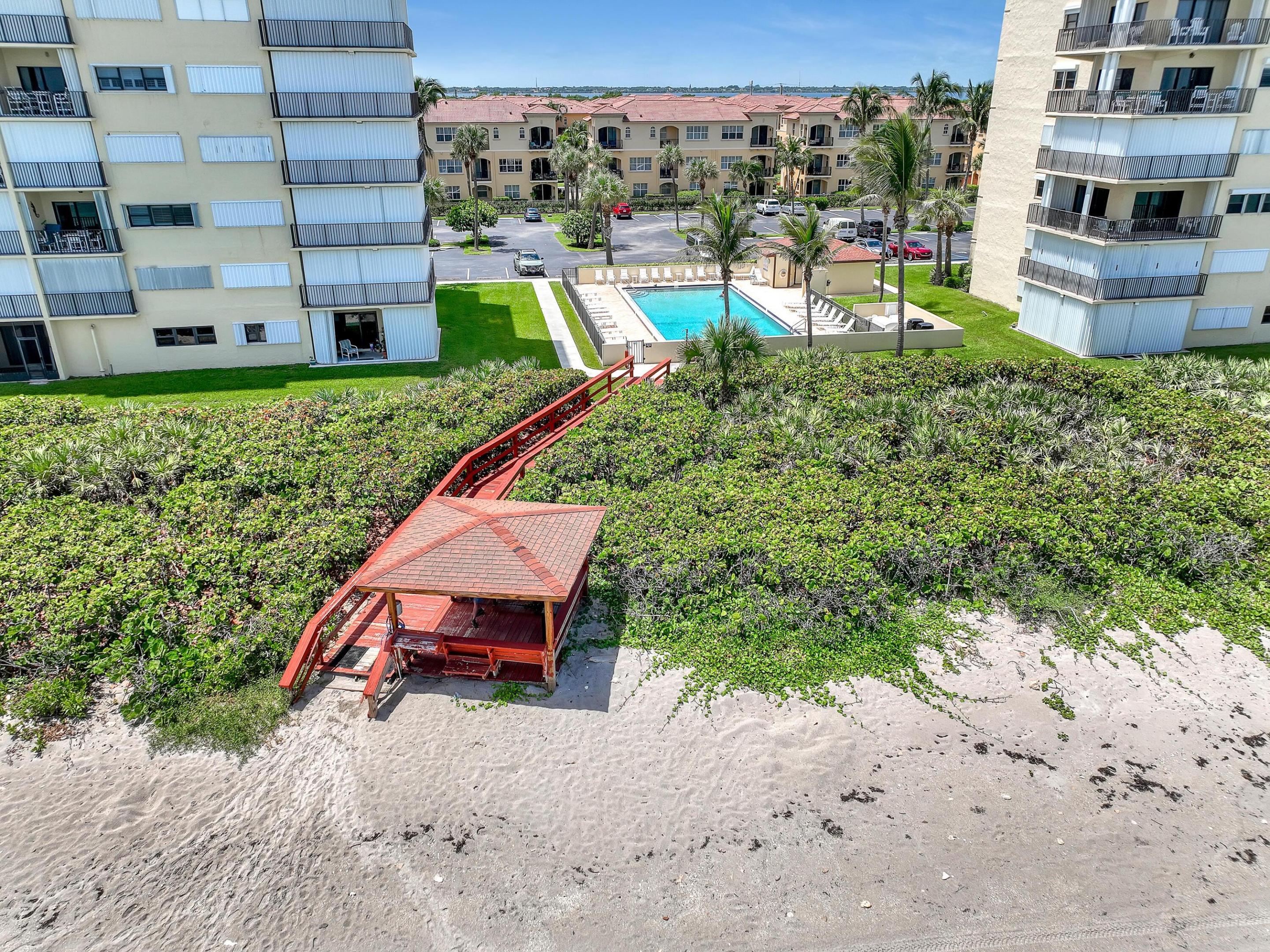 SAND DOLLAR VILLAS CONDOMINIUM B - Residential