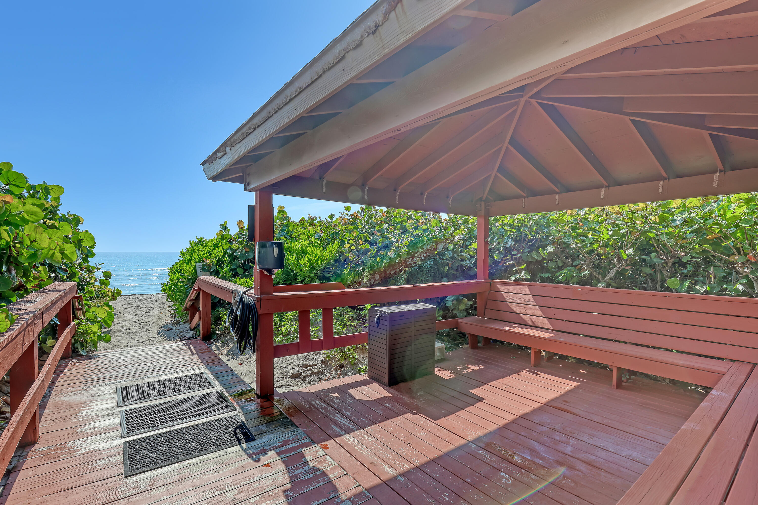 SAND DOLLAR VILLAS CONDOMINIUM B - Residential