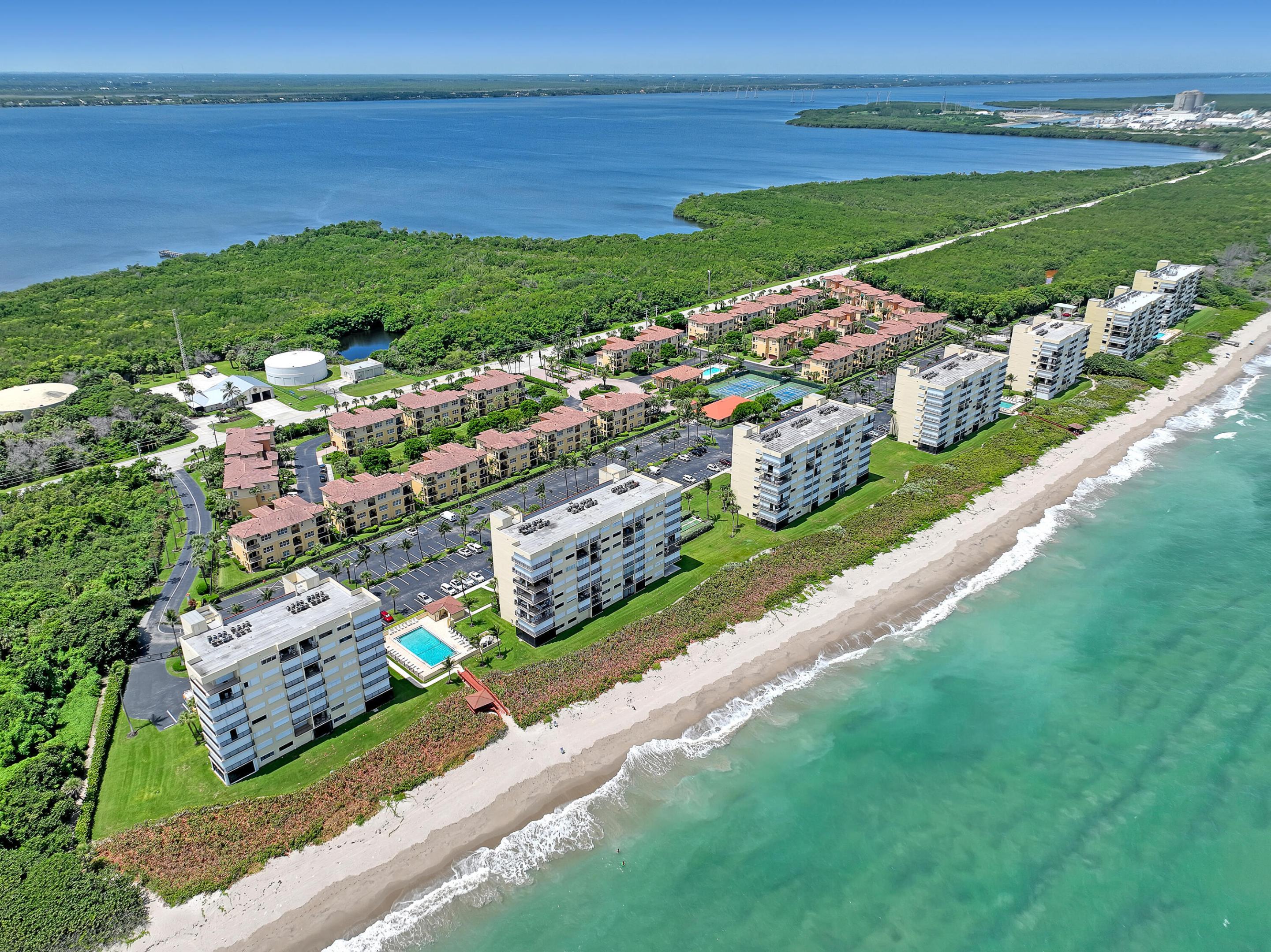 SAND DOLLAR VILLAS CONDOMINIUM B - Residential