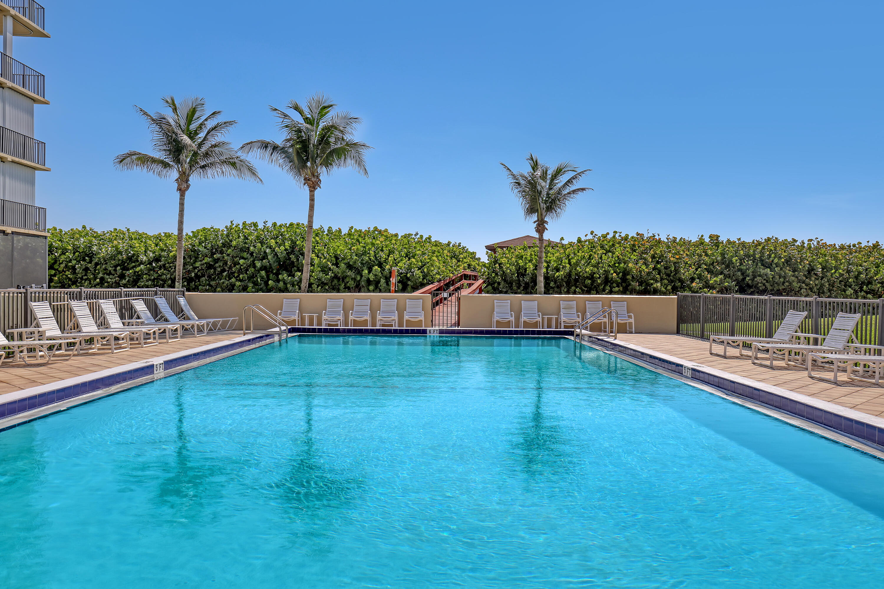 SAND DOLLAR VILLAS CONDOMINIUM B - Residential