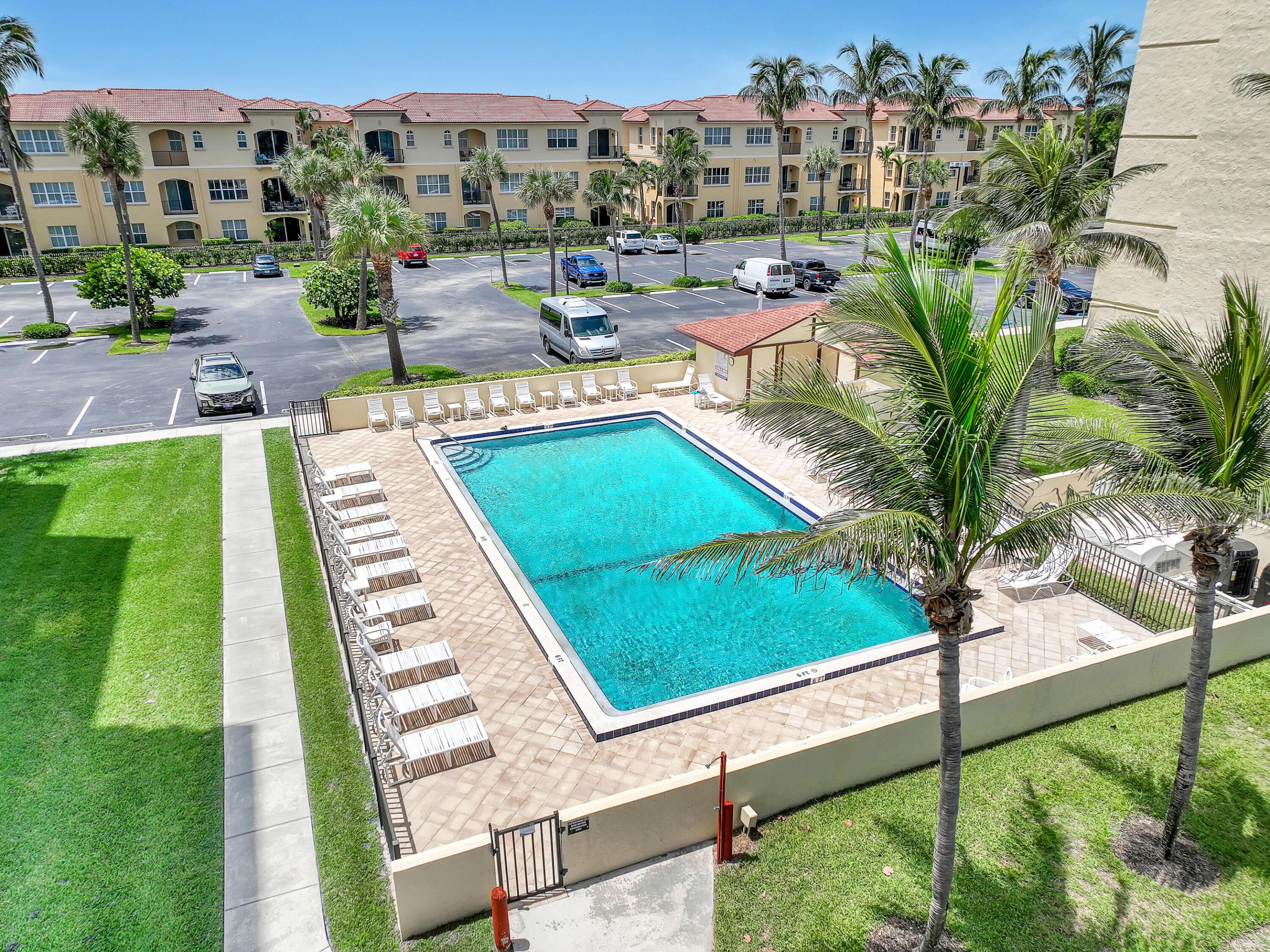 SAND DOLLAR VILLAS CONDOMINIUM B - Residential