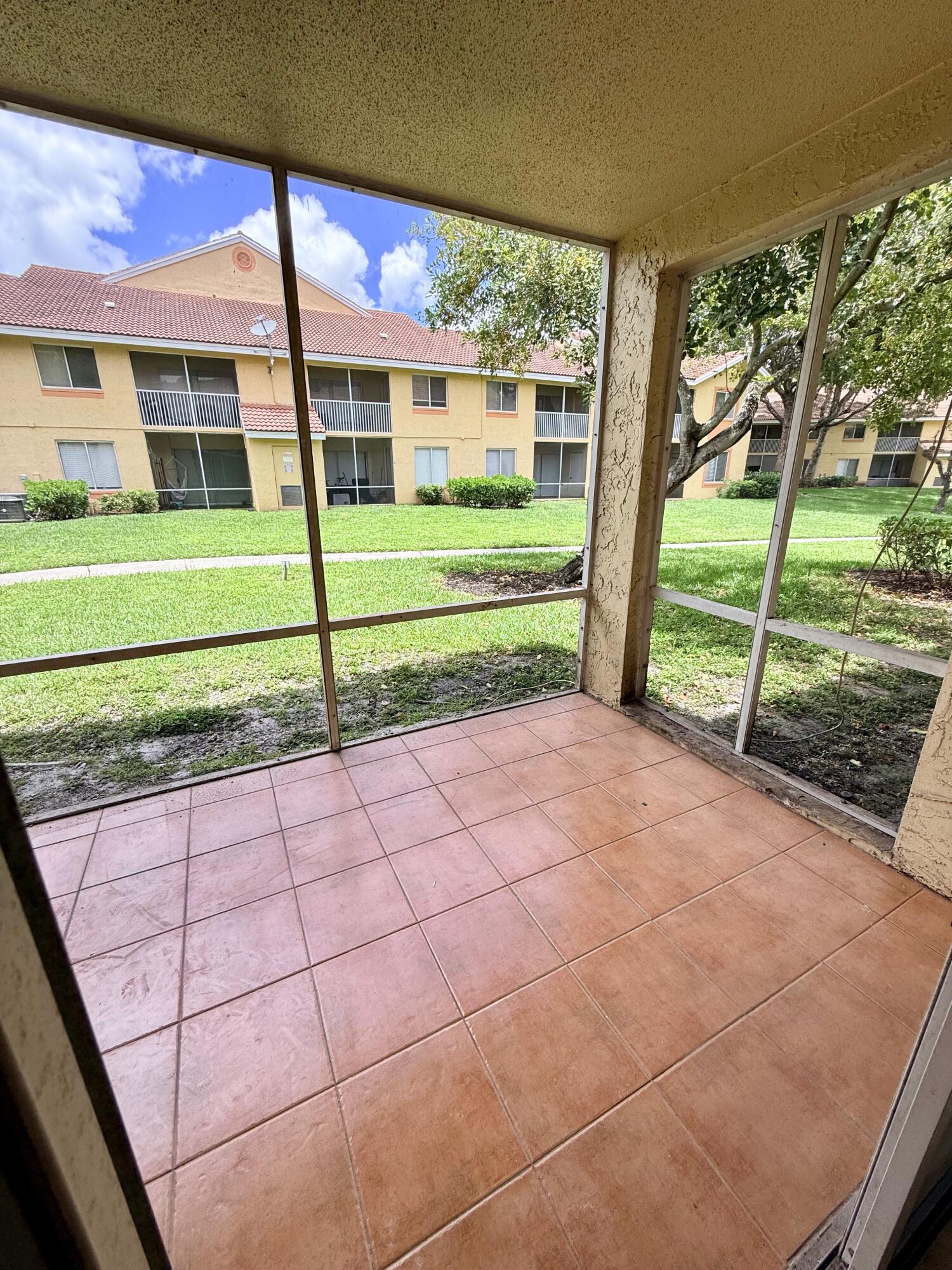 NAPOLI GARDENS AT CORAL SPRINGS - Residential Lease