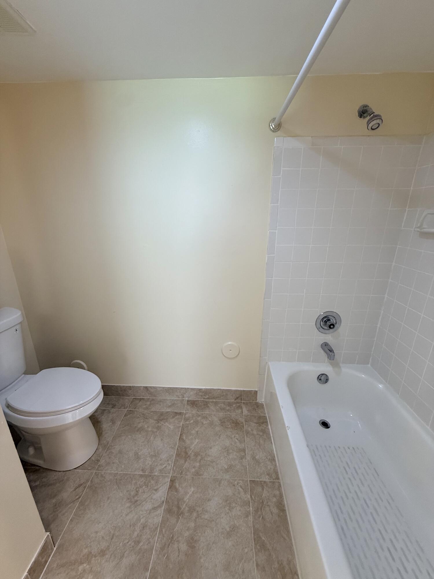NAPOLI GARDENS AT CORAL SPRINGS - Residential Lease