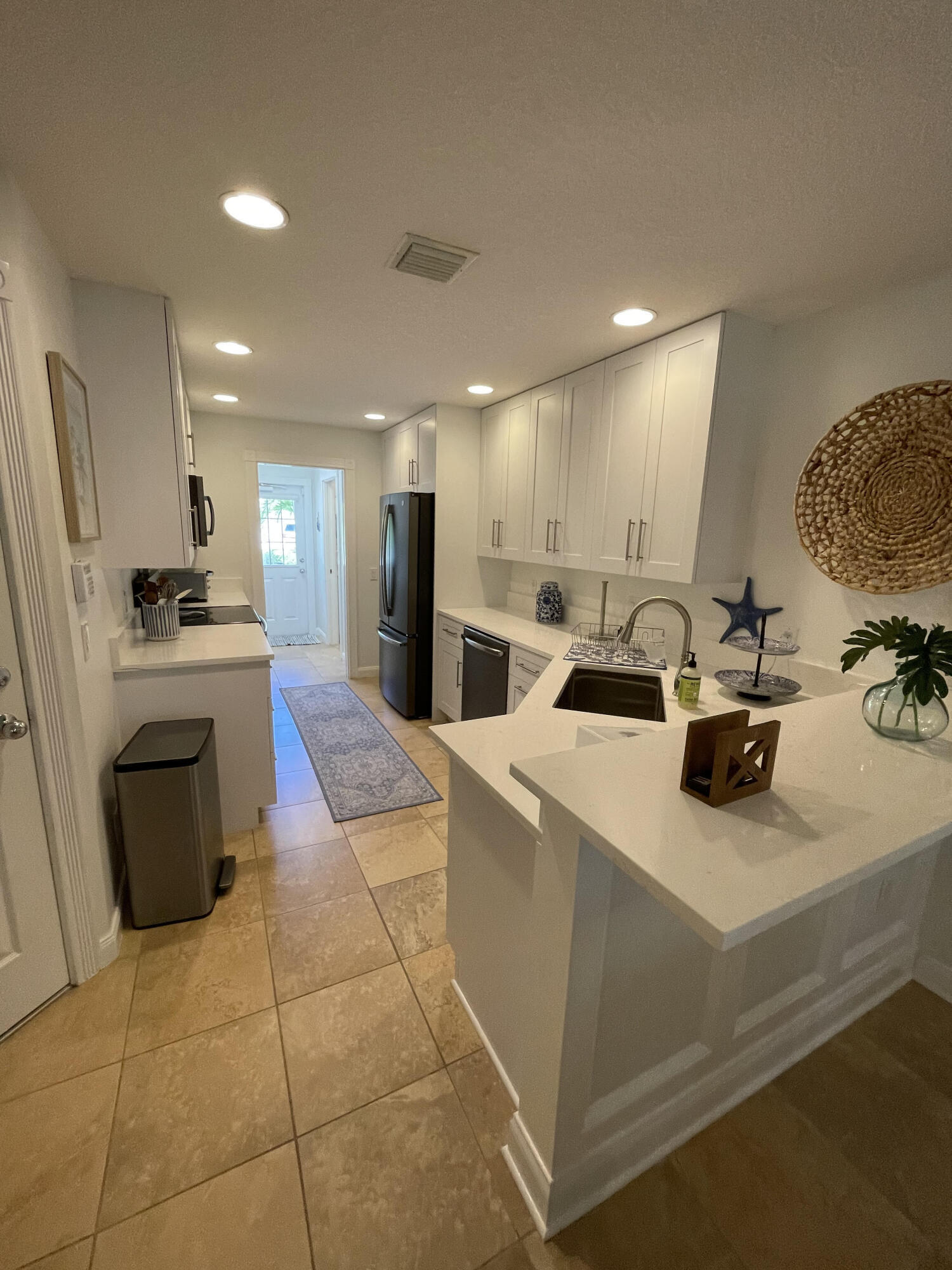 MARTINIQUE AT ABACOA 1 - Residential Lease