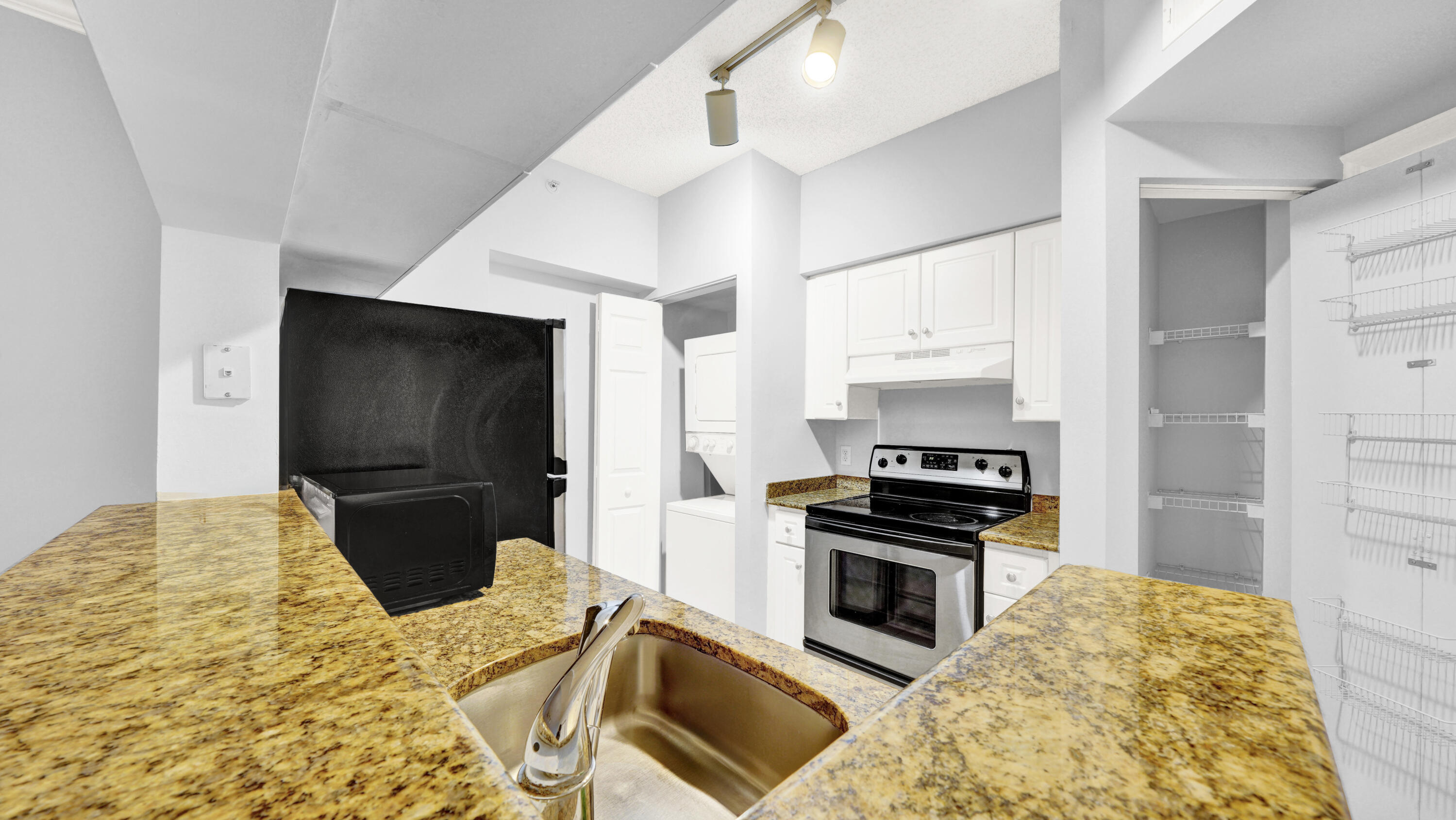 TUSCANY ON THE INTRACOASTAL CONDO - Residential Lease