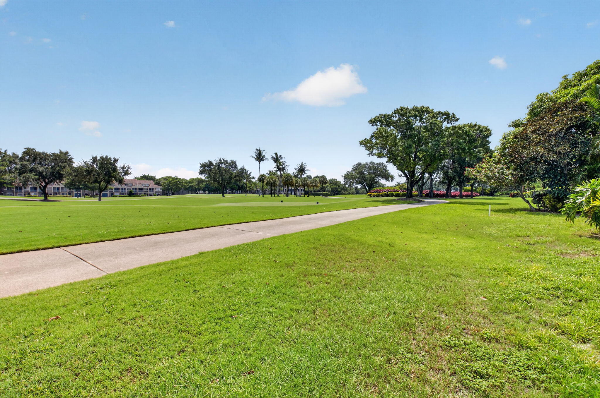 CEDAR CAY-BROKEN SOUND COUNTRY CLUB - Residential