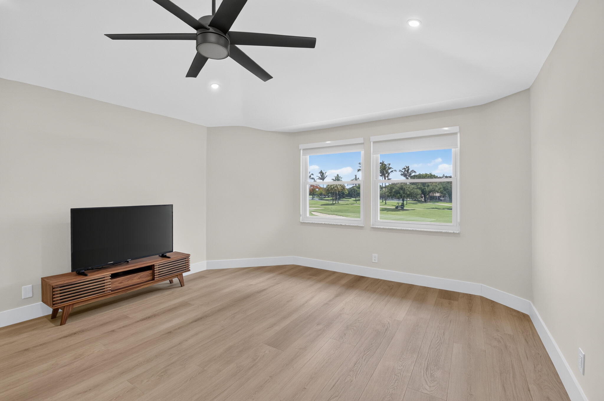 CEDAR CAY-BROKEN SOUND COUNTRY CLUB - Residential