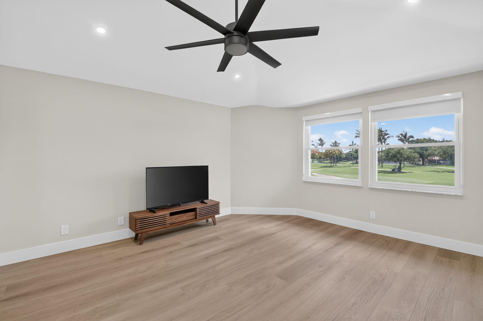 CEDAR CAY-BROKEN SOUND COUNTRY CLUB - Residential