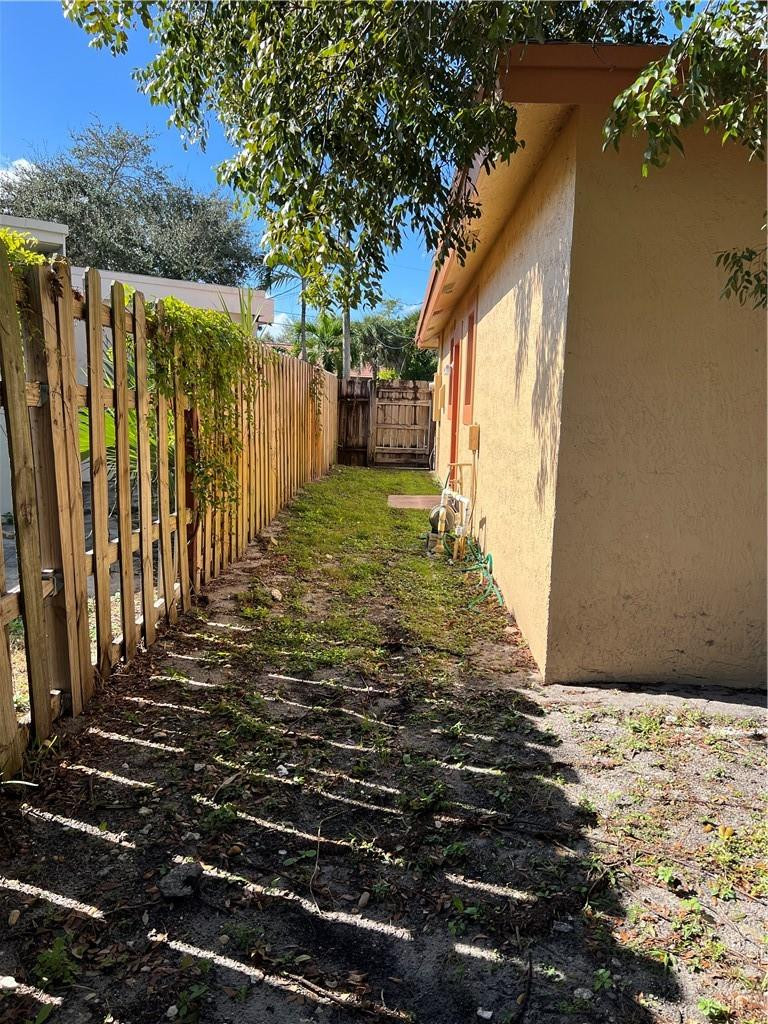 River Gardens 19-23 B - Residential