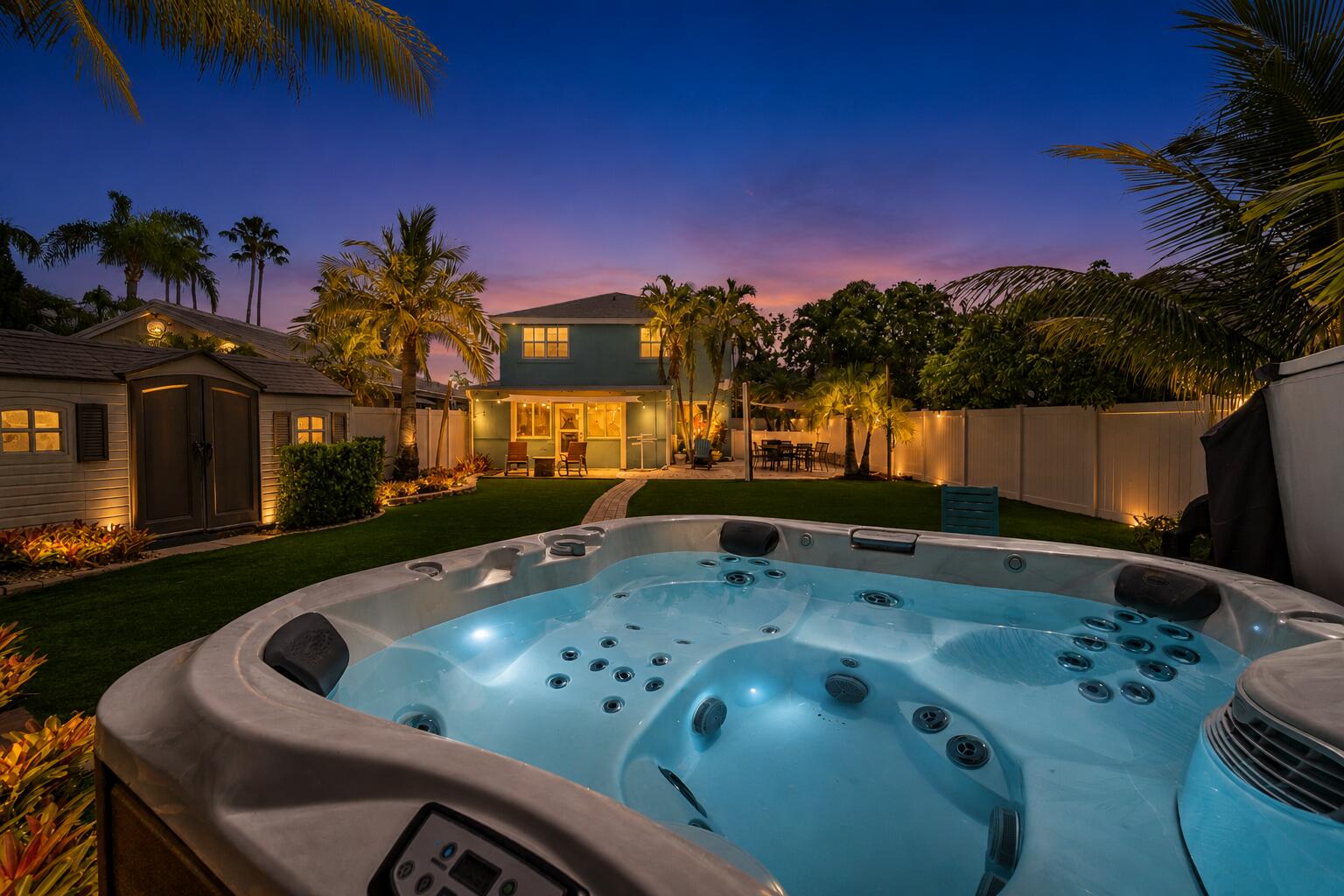 CORAL BAY - Residential