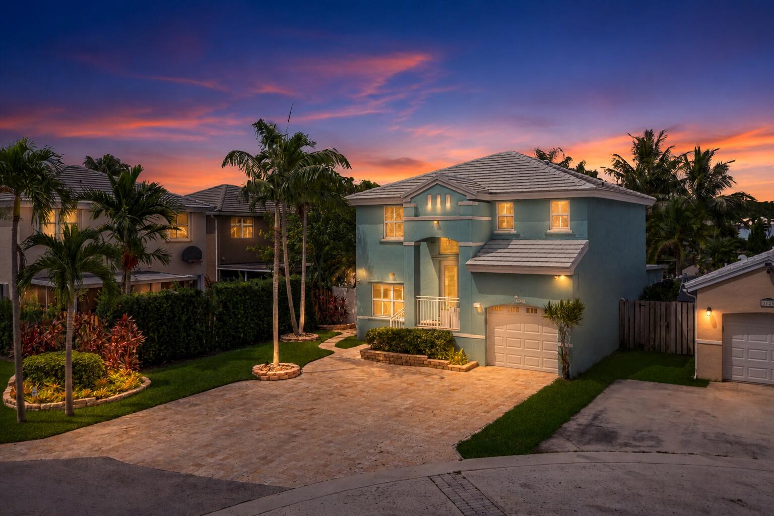 CORAL BAY - Residential
