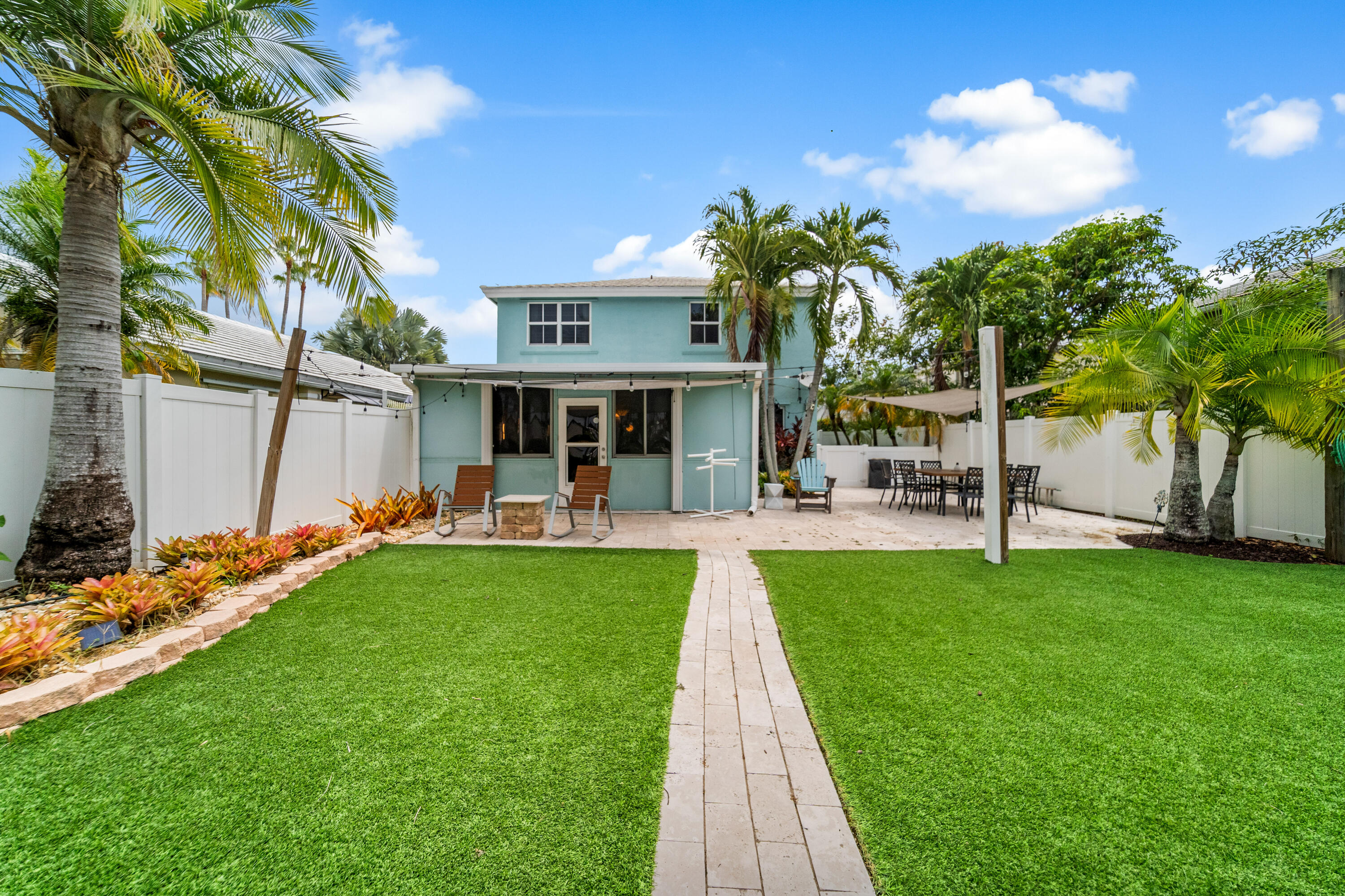 CORAL BAY - Residential