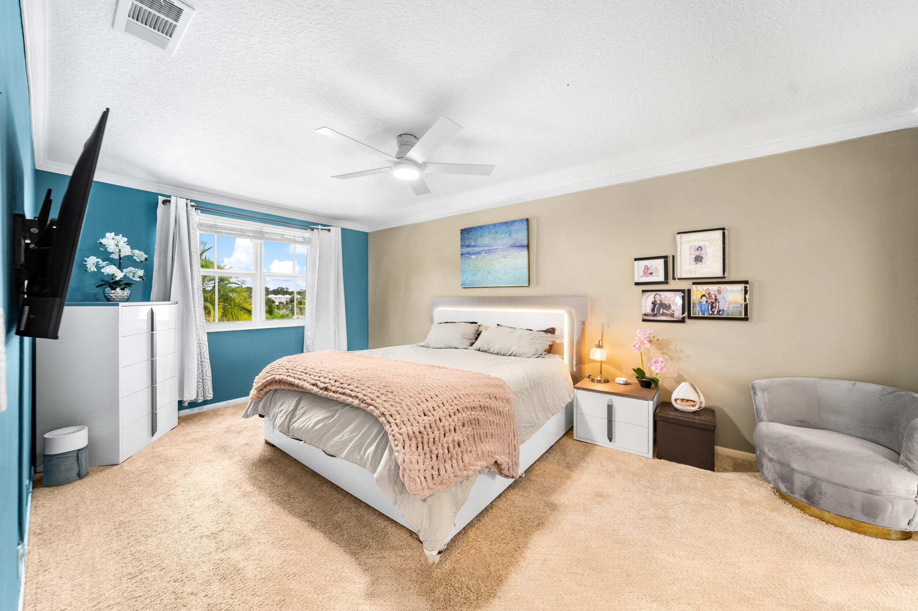 CORAL BAY - Residential
