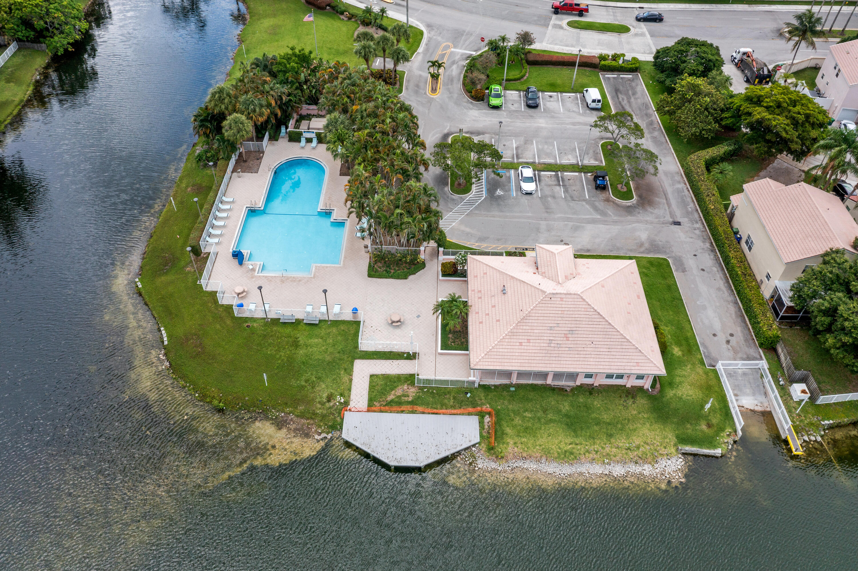 CORAL BAY - Residential
